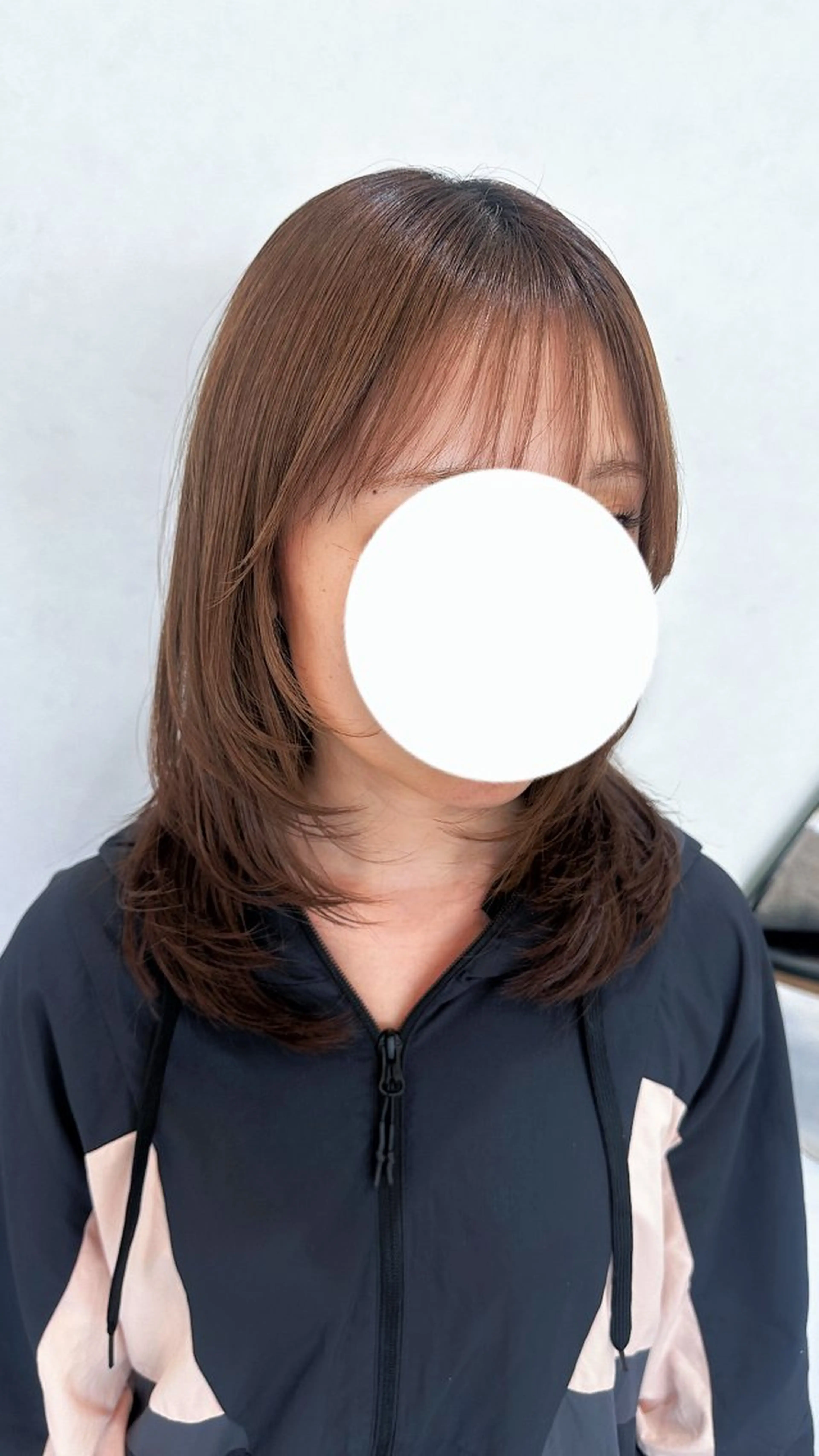 ミディアム カット ヘアカラー トリートメント Emuest心斎橋 SAKIのヘアスタイル