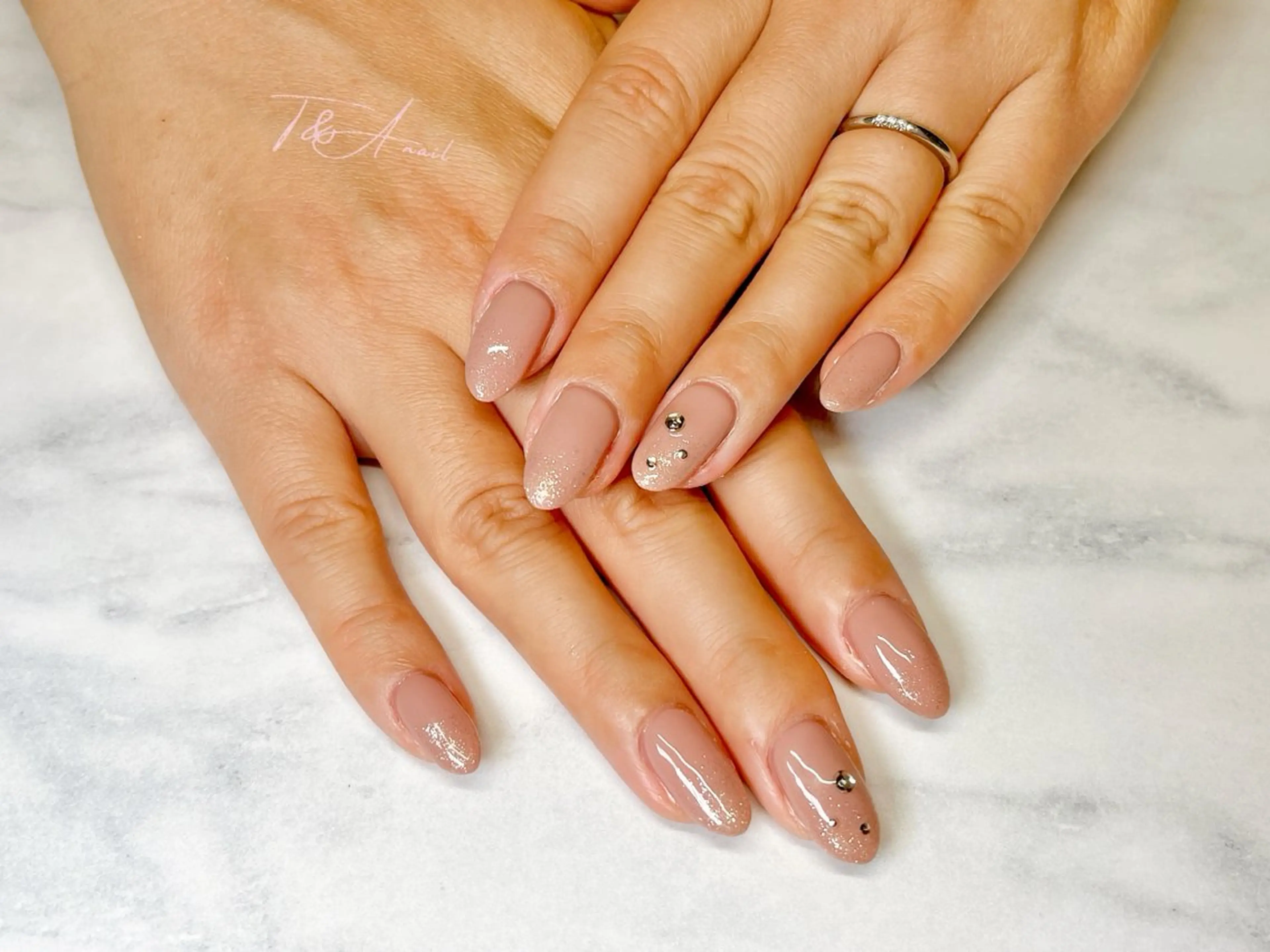 ネイル オフィスネイル ワンカラーネイル シンプルネイル T&A nailのネイルデザイン