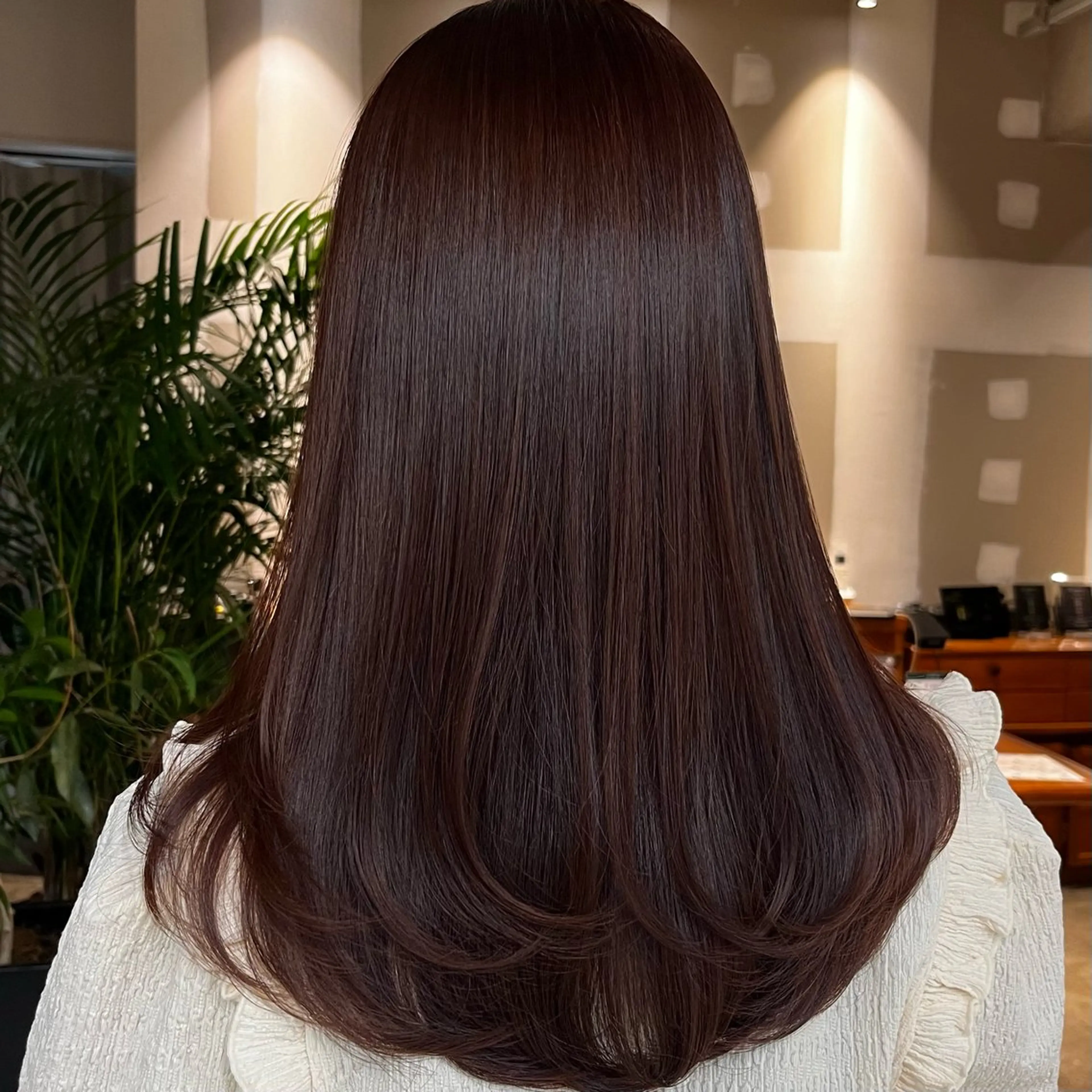 セミロング カラー 透明感カラー オレンジ ヘアカラー トリートメント ムツキ/品のある 艶カラー/縮毛矯正のヘアスタイル