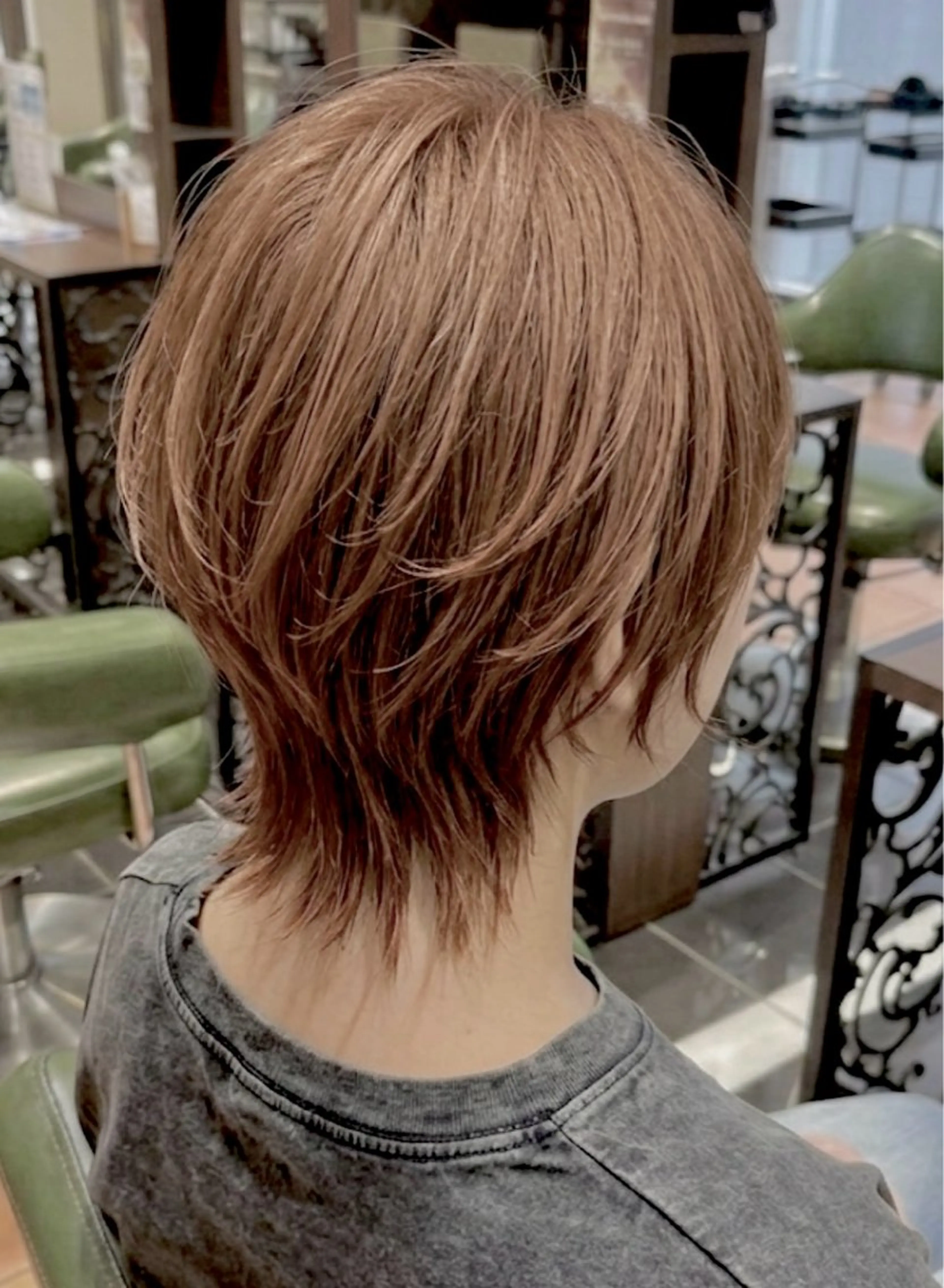 ショート ショートレイヤー レイヤーカット ショートヘア カット トリートメント はせがわ りえのヘアスタイル
