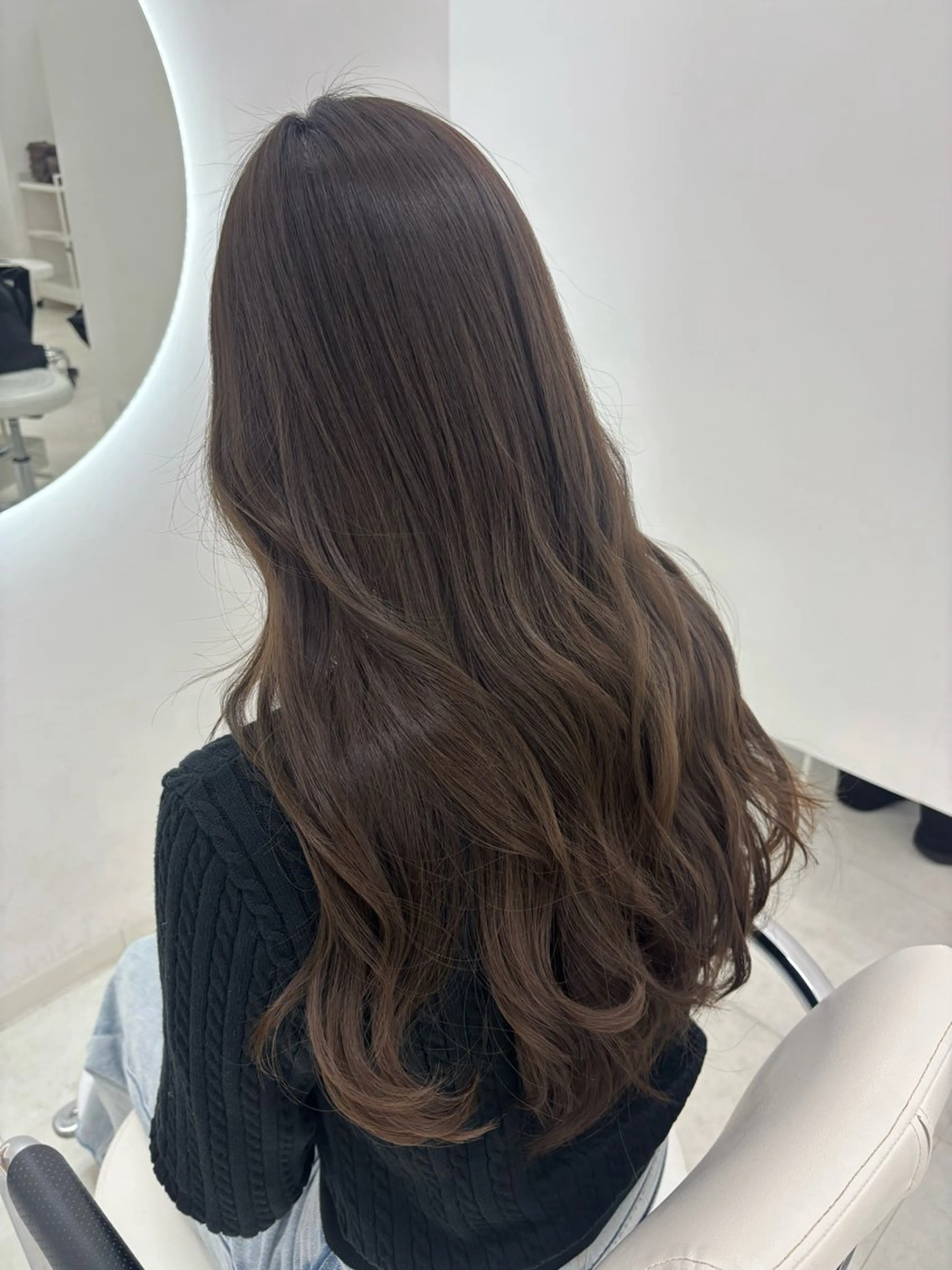 ロング カラー カット ヘアカラー トリートメント 【aini天王寺】 𝐚𝐢𝐫𝐢✂︎のヘアスタイル