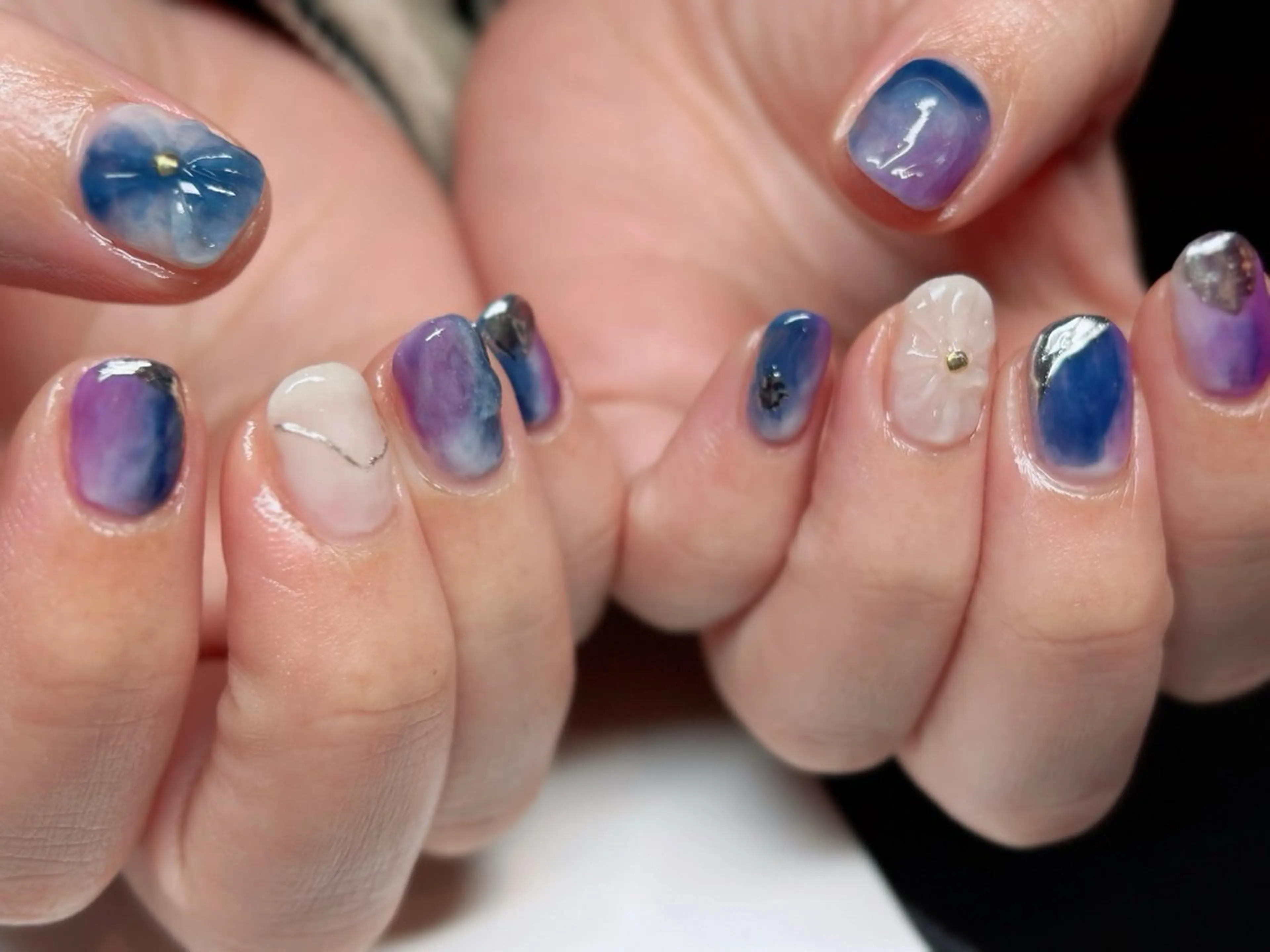 ネイル 持ち込み ニュアンスネイル ハンドネイル AMUCI NAIL Shihomiのネイルデザイン