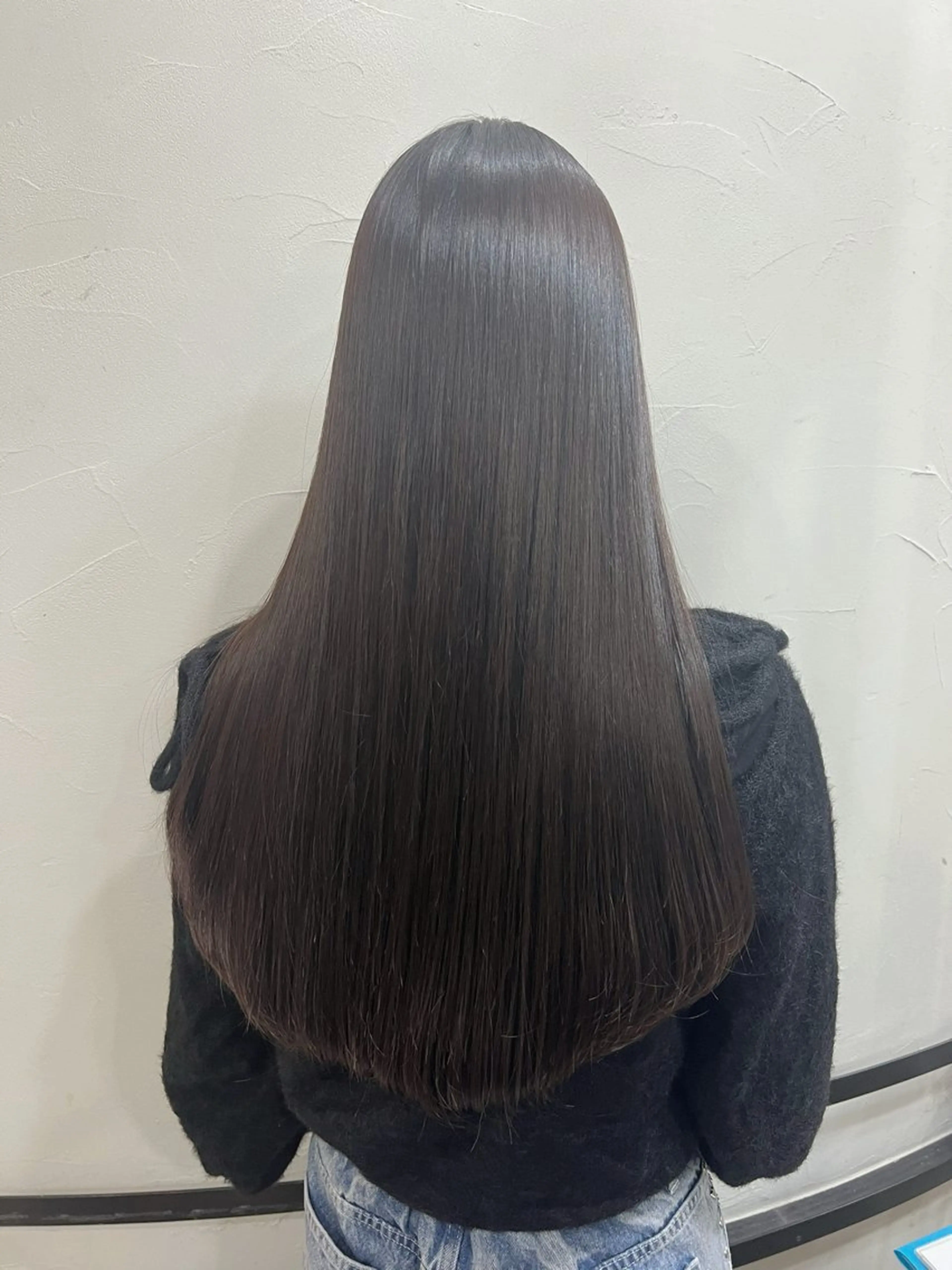 ロング 酸性ストレート カット 縮毛矯正 トリートメント 柔らか透明感カラー ｜ほんのりレイヤー｜のヘアスタイル