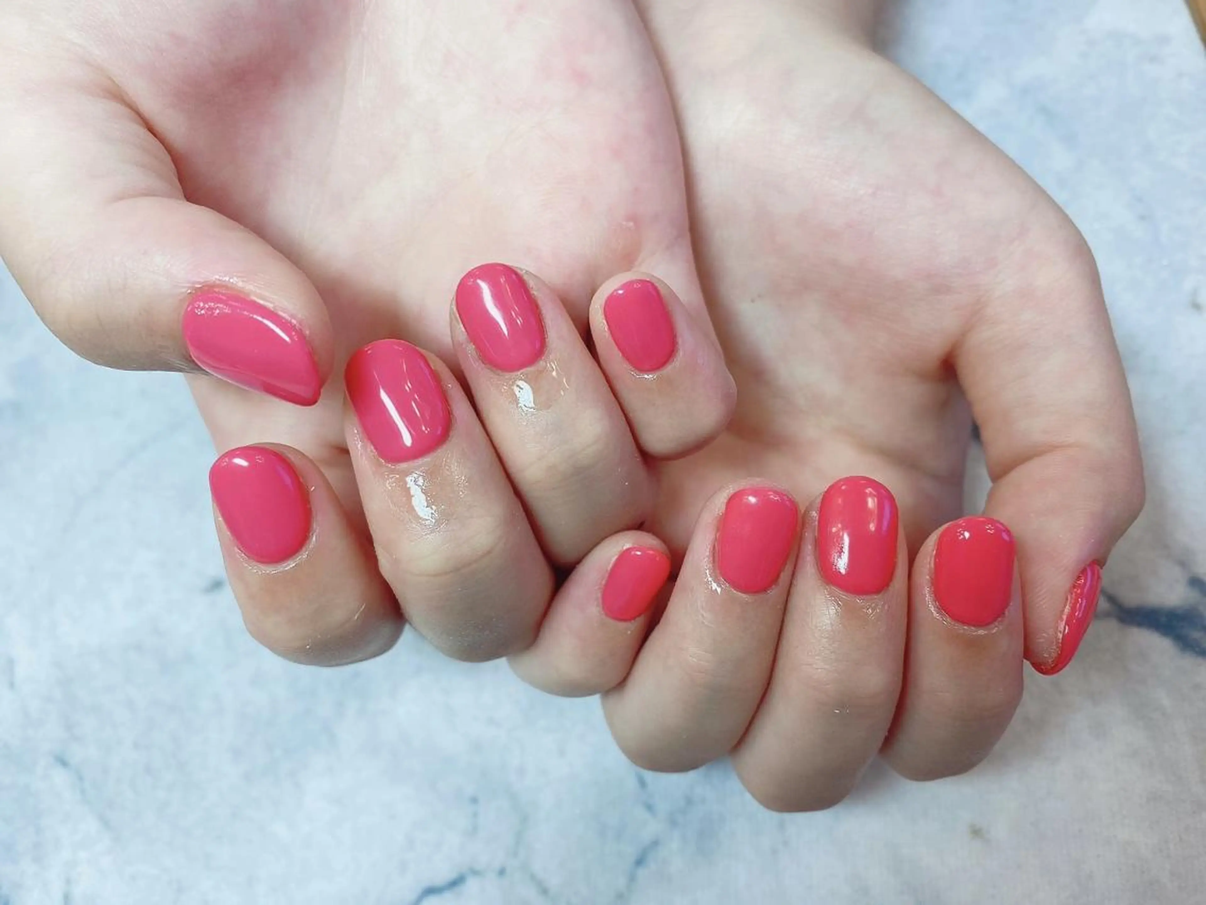 ネイル ネイルリボン 受付スタッフのネイルデザイン