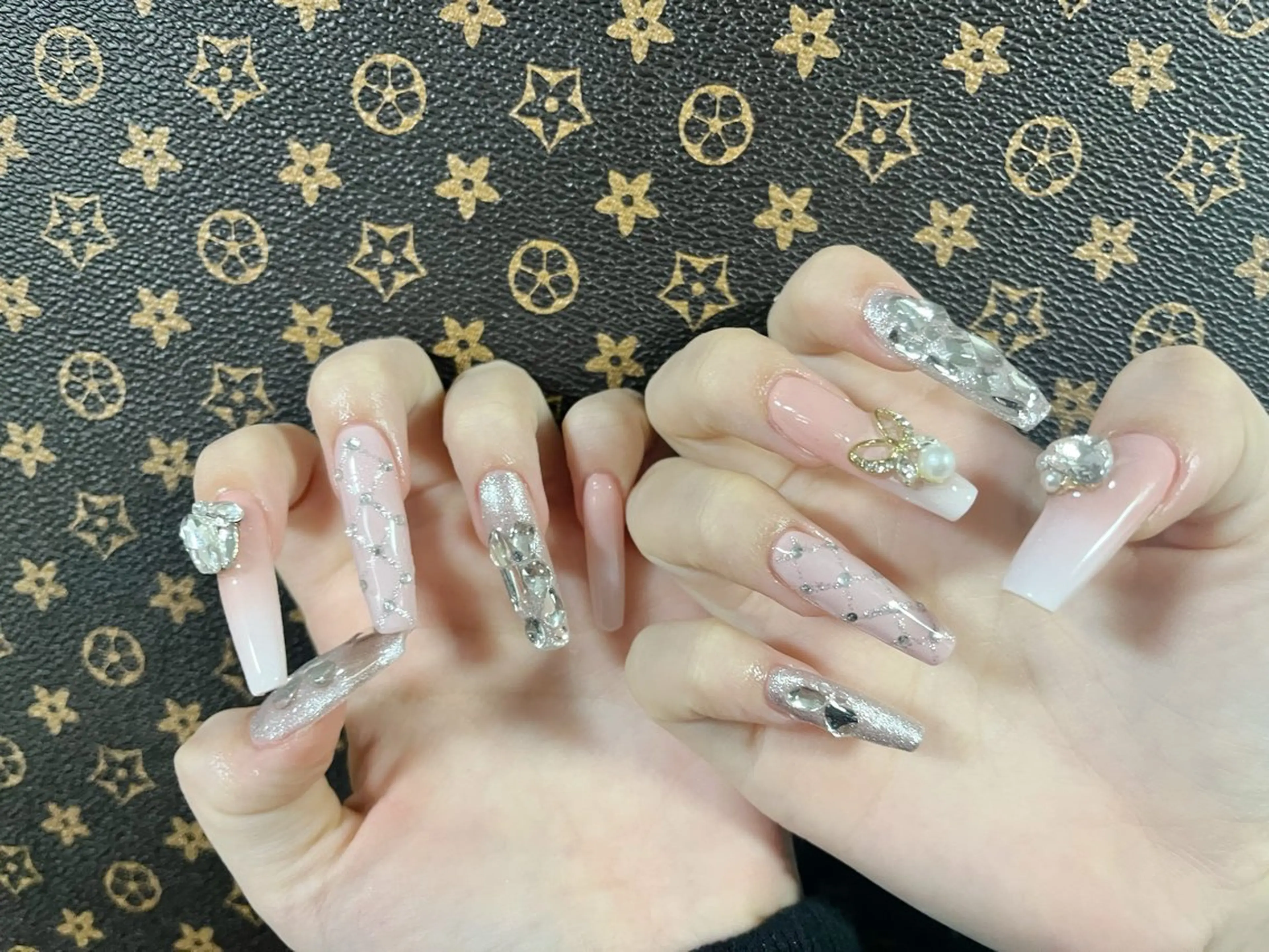 ネイル 飯塚 陽葵のネイルデザイン