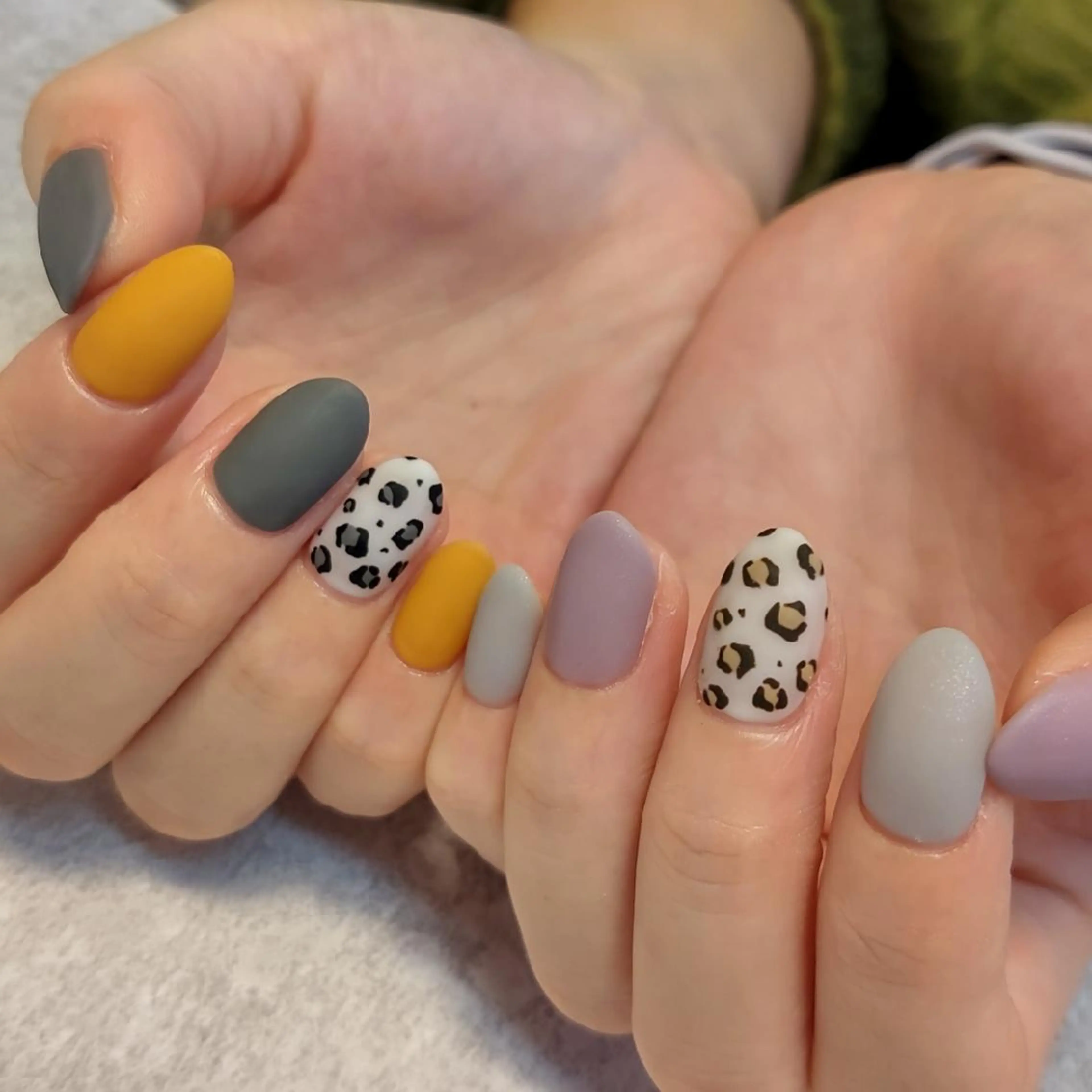 ネイル ジェヌインネイル 河内のネイルデザイン