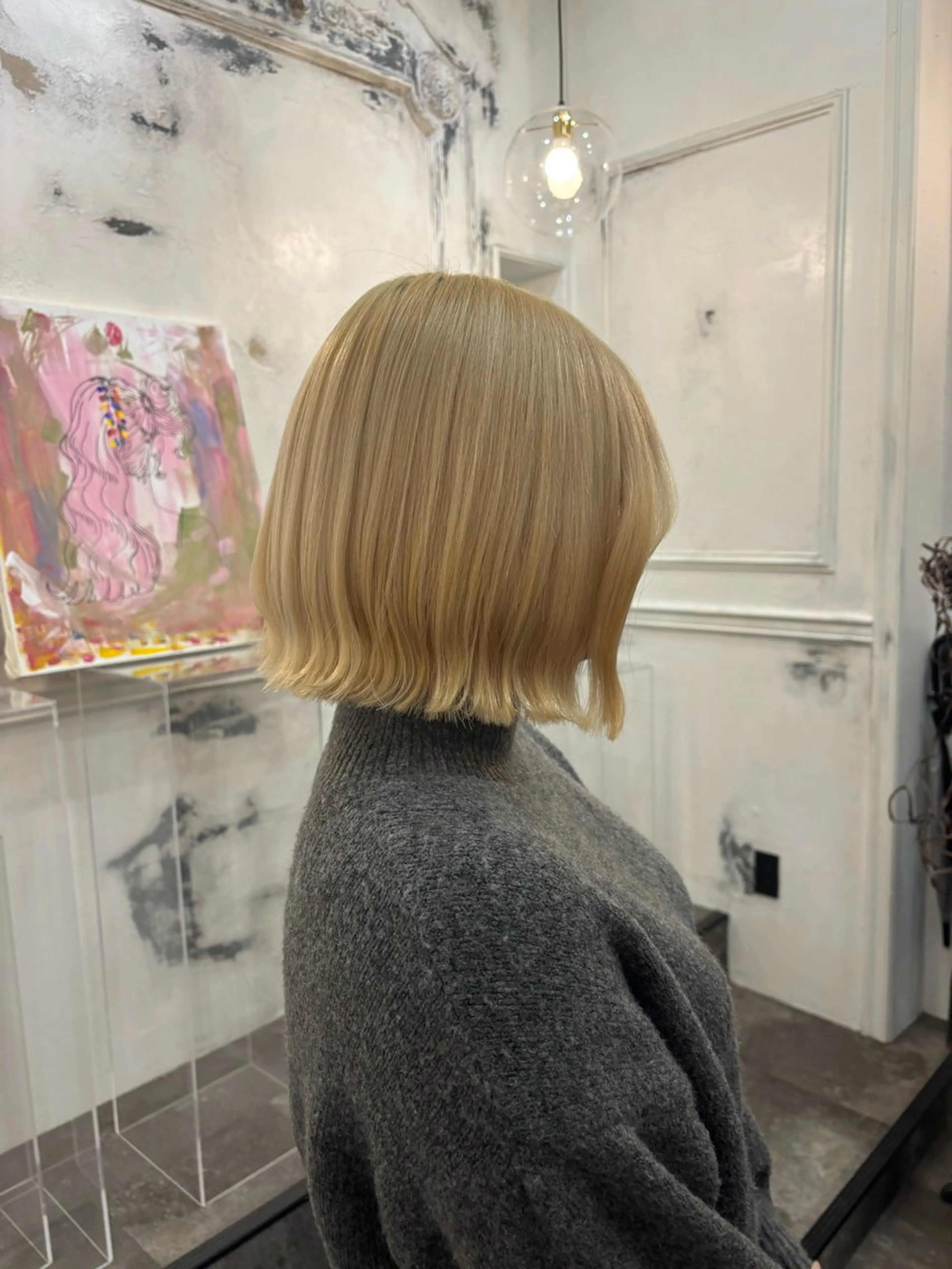 ショート ボブ comeghead 琴音のヘアスタイル