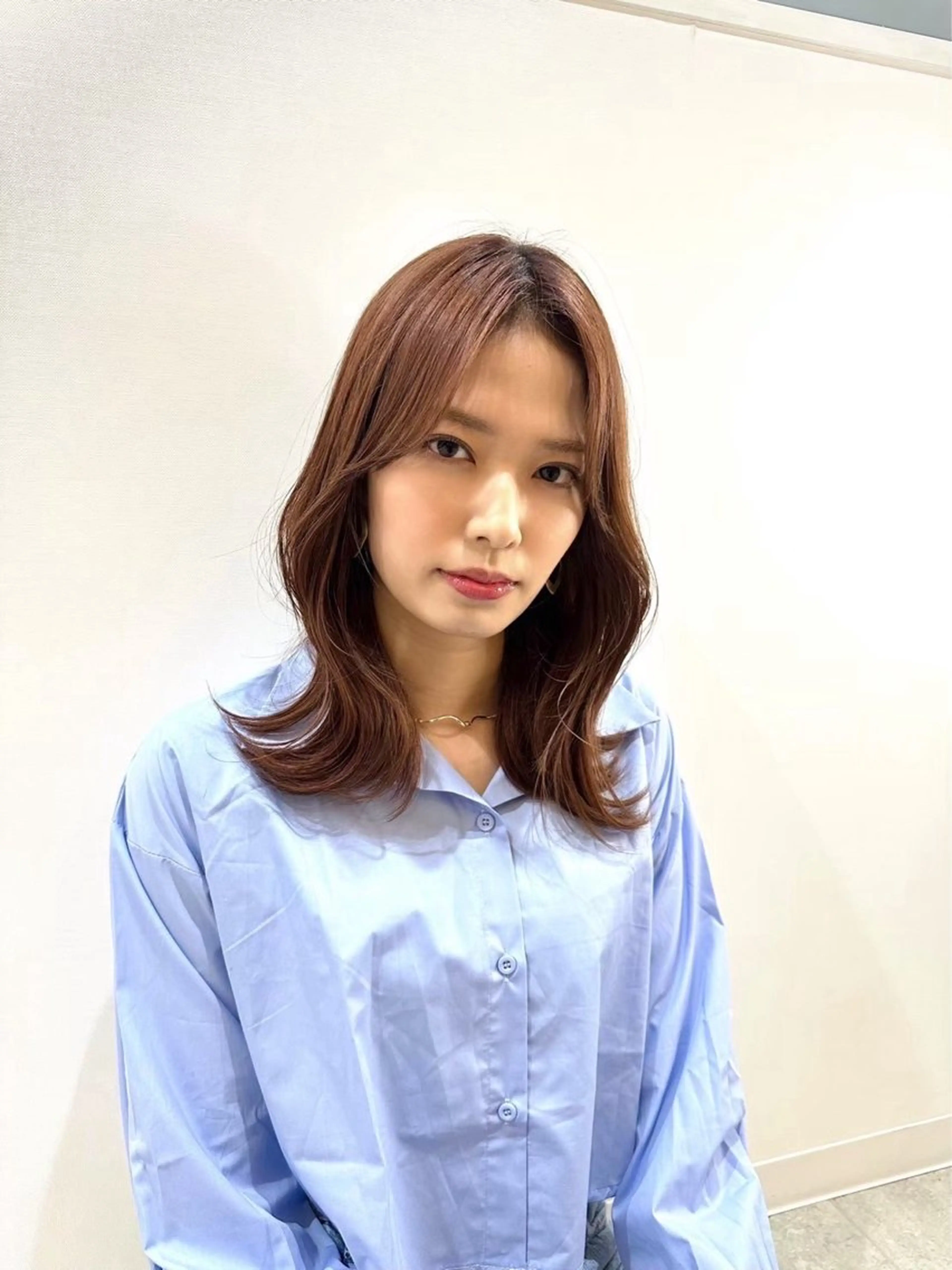 ミディアム カット ボブ/レイヤー 透明感／上尾/歩のヘアスタイル