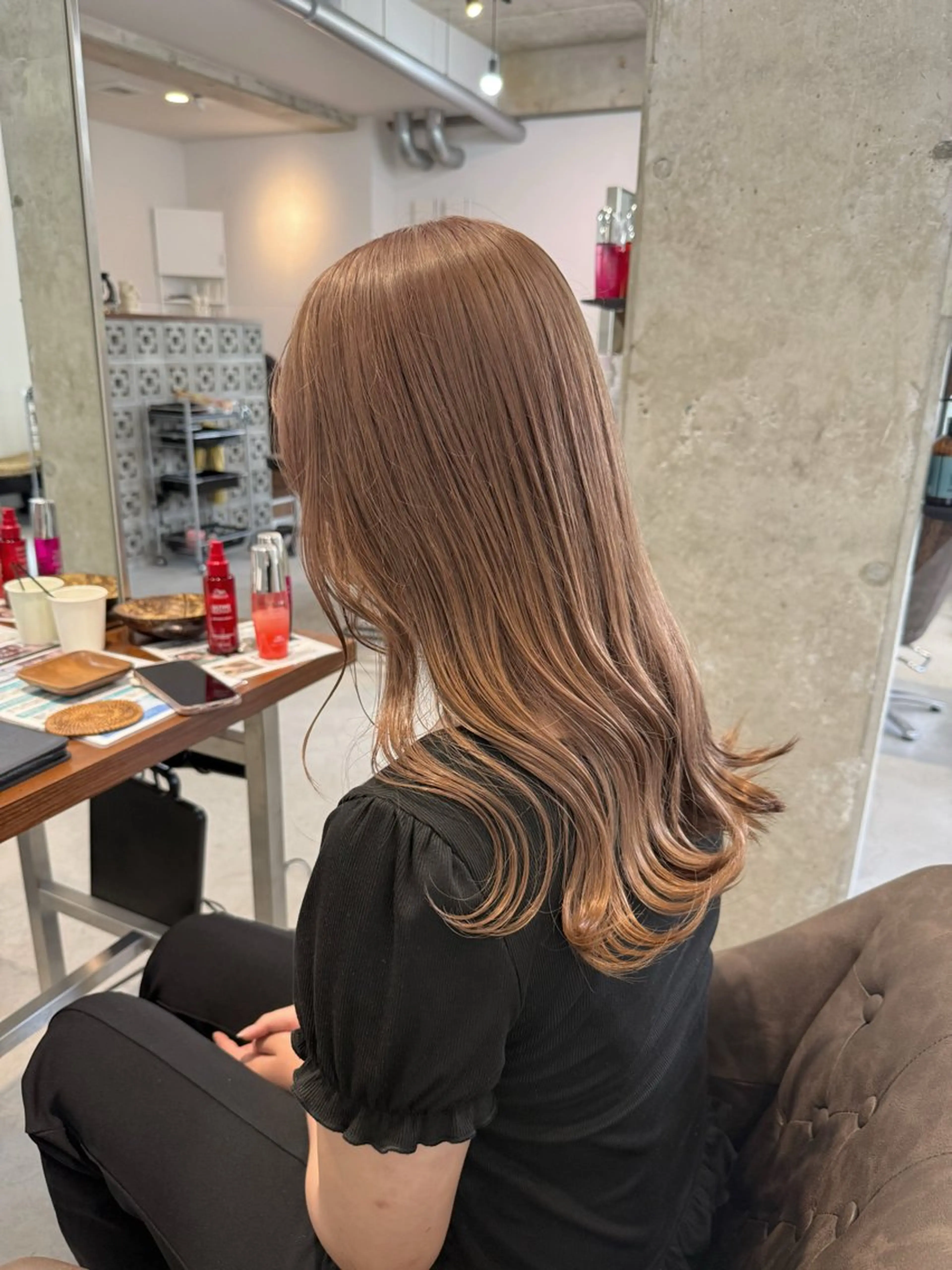 セミロング カラー ピンクカラー カット ヘアカラー カイリ /レイヤーカットのヘアスタイル