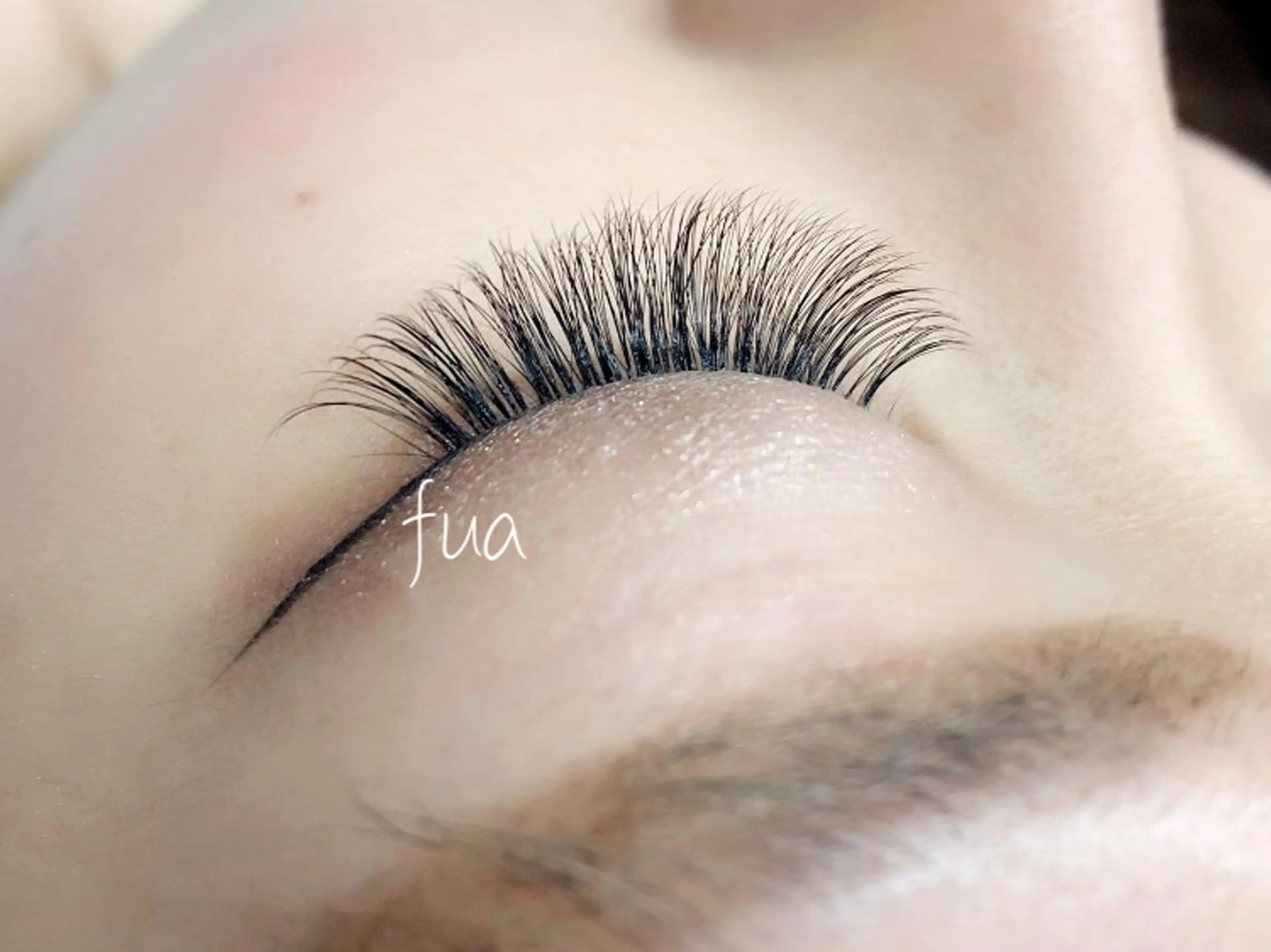 【新規限定】ボリュームラッシュ240本80束　【オフ+600】の写真