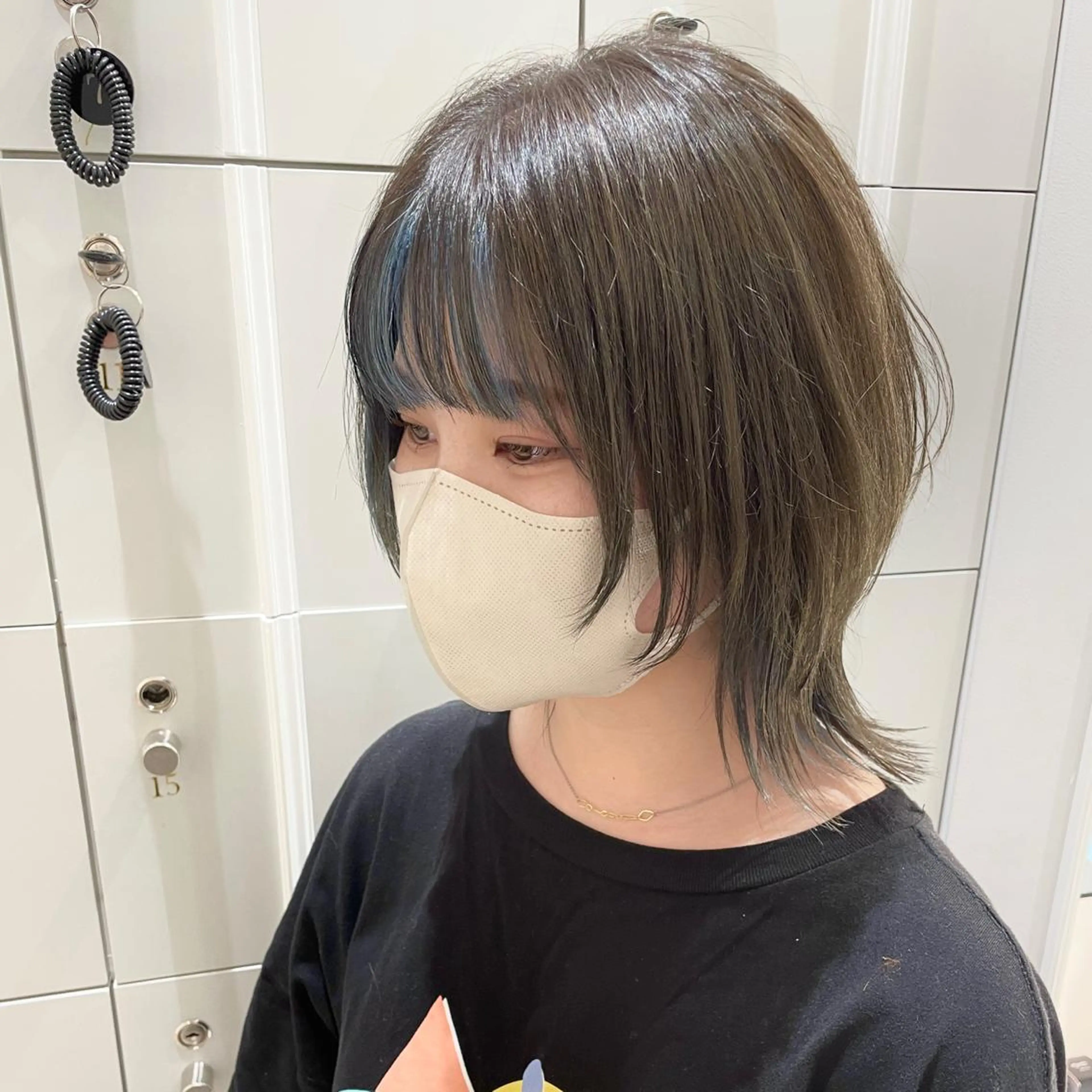 ミディアム ミストバング 顔まわりレイヤー レイヤーカット ウルフカット ウルフレイヤー ヘアカラー トリートメント 💎小顔前髪&髪質 改善カラー💎片桐のヘアスタイル
