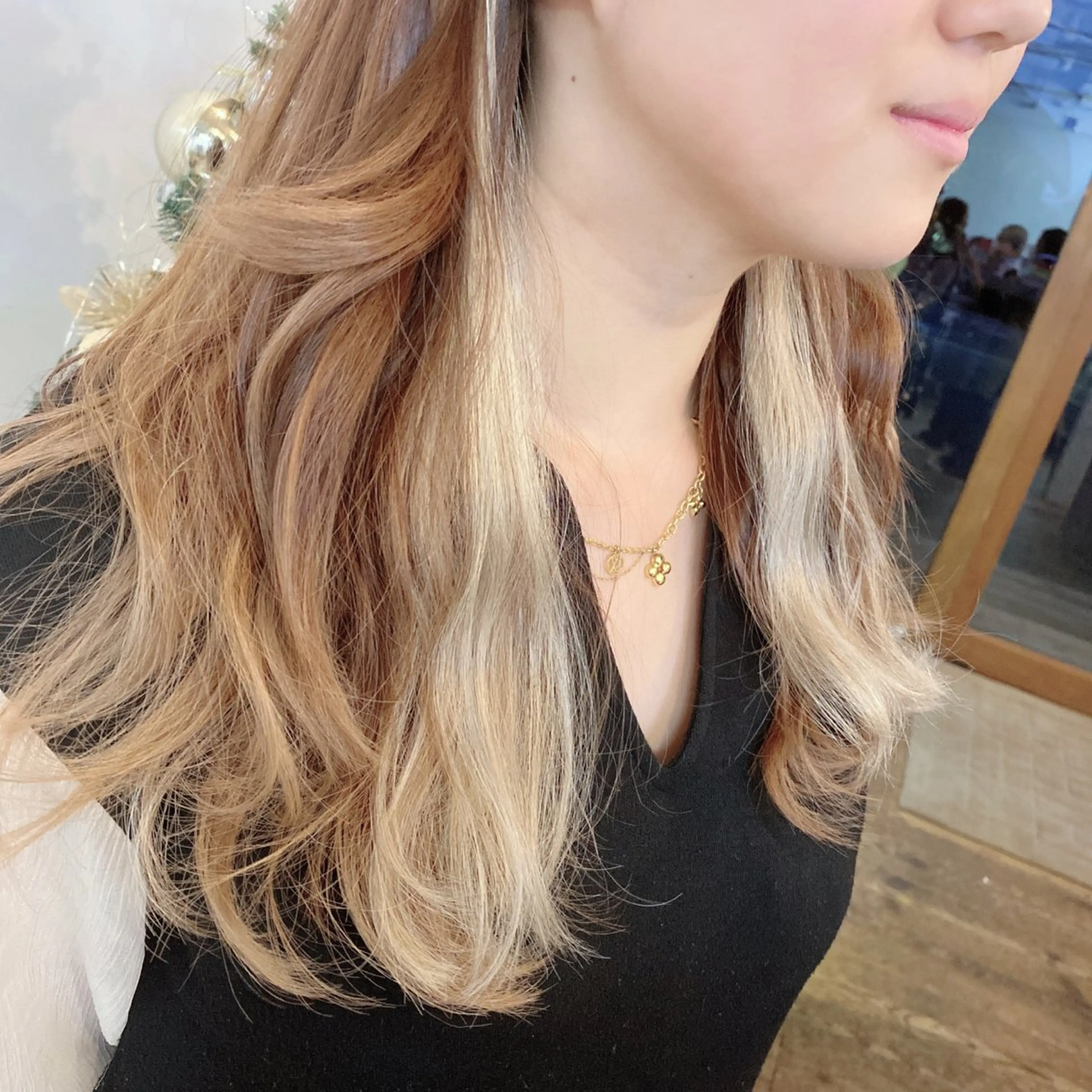 ロング シールエクステ エクステ BRAS ナカガワのヘアスタイル