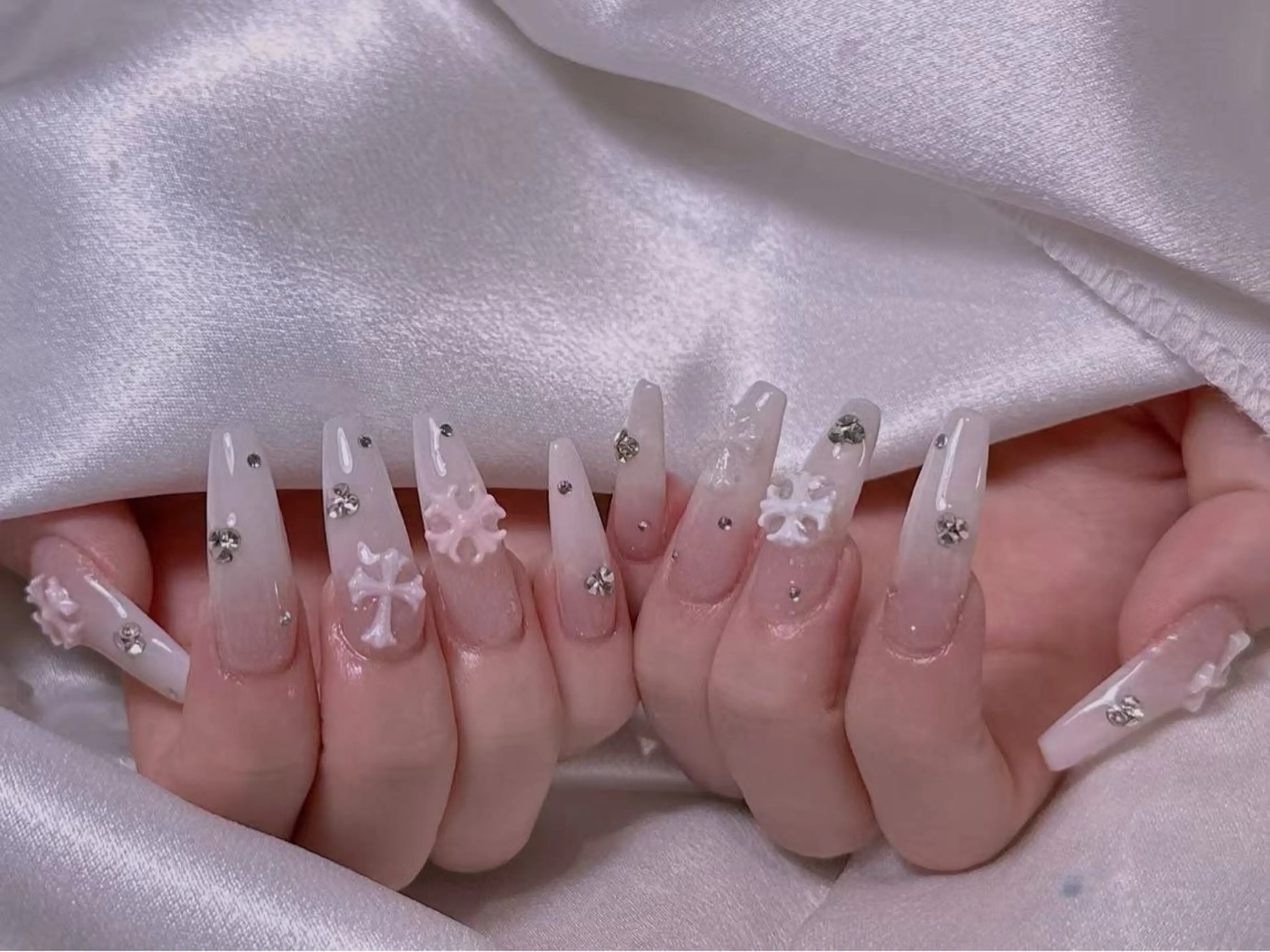 ネイル 長さ出し専門店 RIRIのネイルデザイン