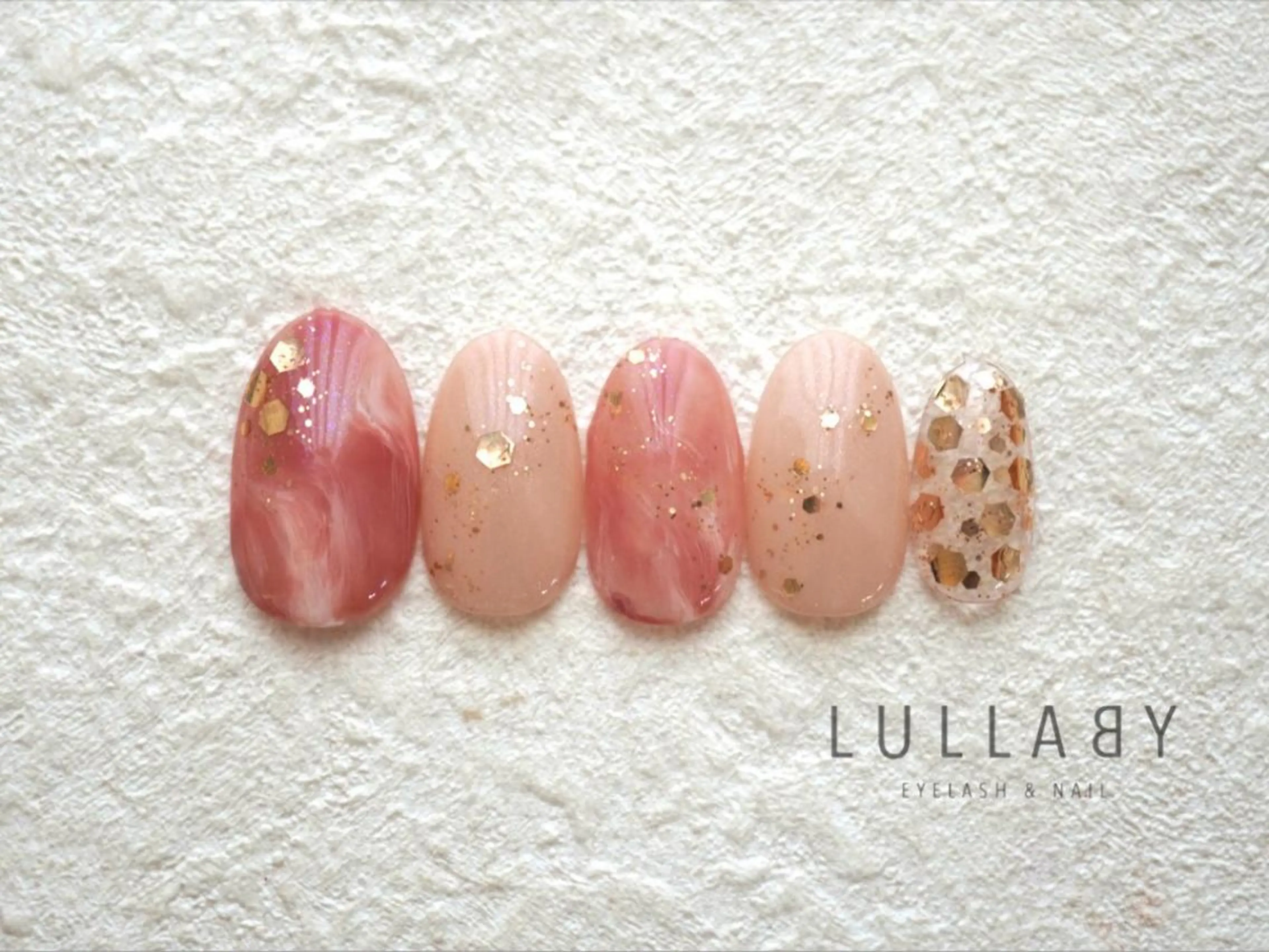 ネイル LULLABY 吉祥寺店の眉毛・アイブロウイメージ