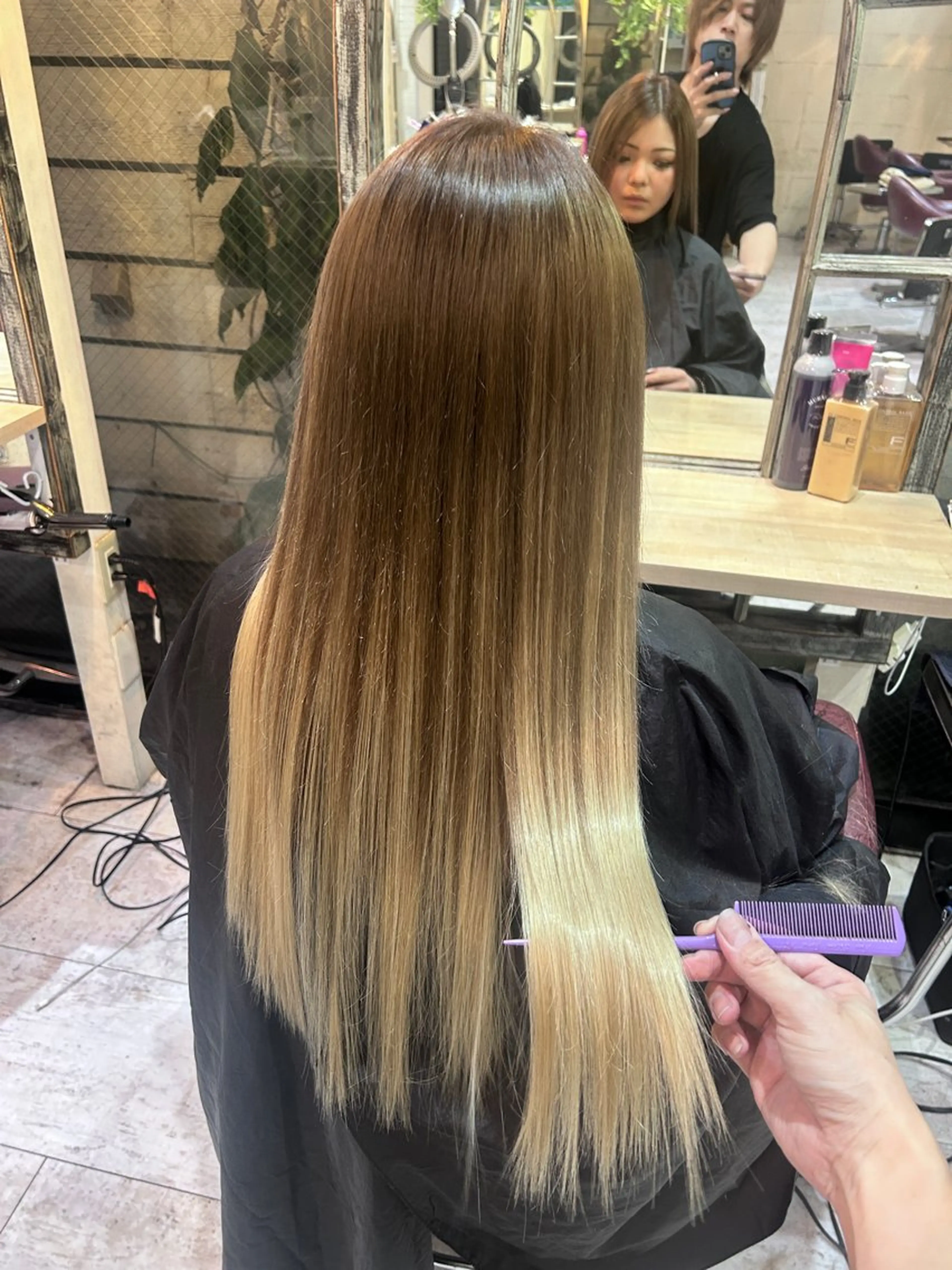 ロング カラー イズ ミのヘアスタイル