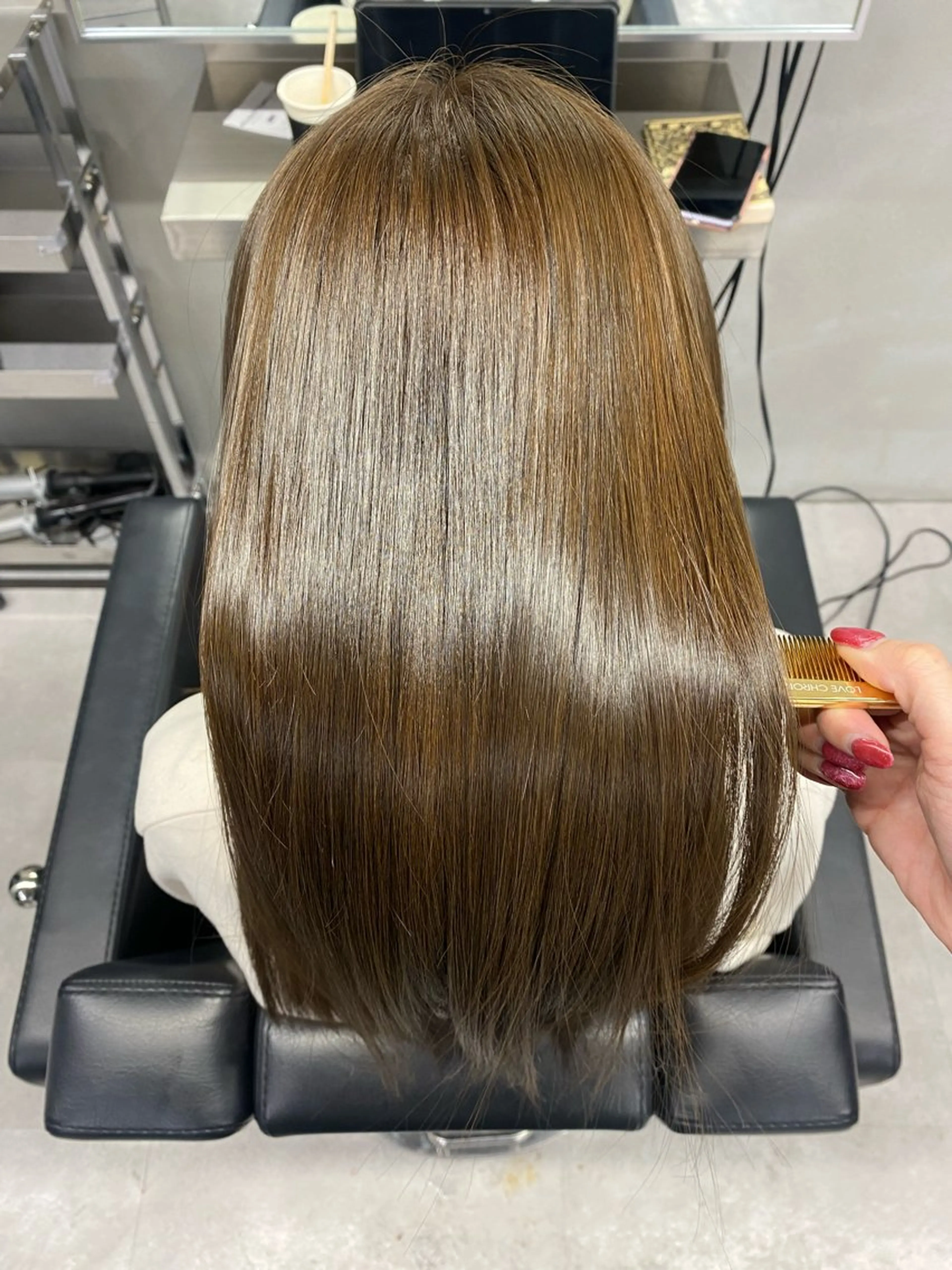 セミロング 髪質改善 カット ヘアカラー トリートメント 艶髪/縮毛矯正 🫧辻野海羽のヘアスタイル