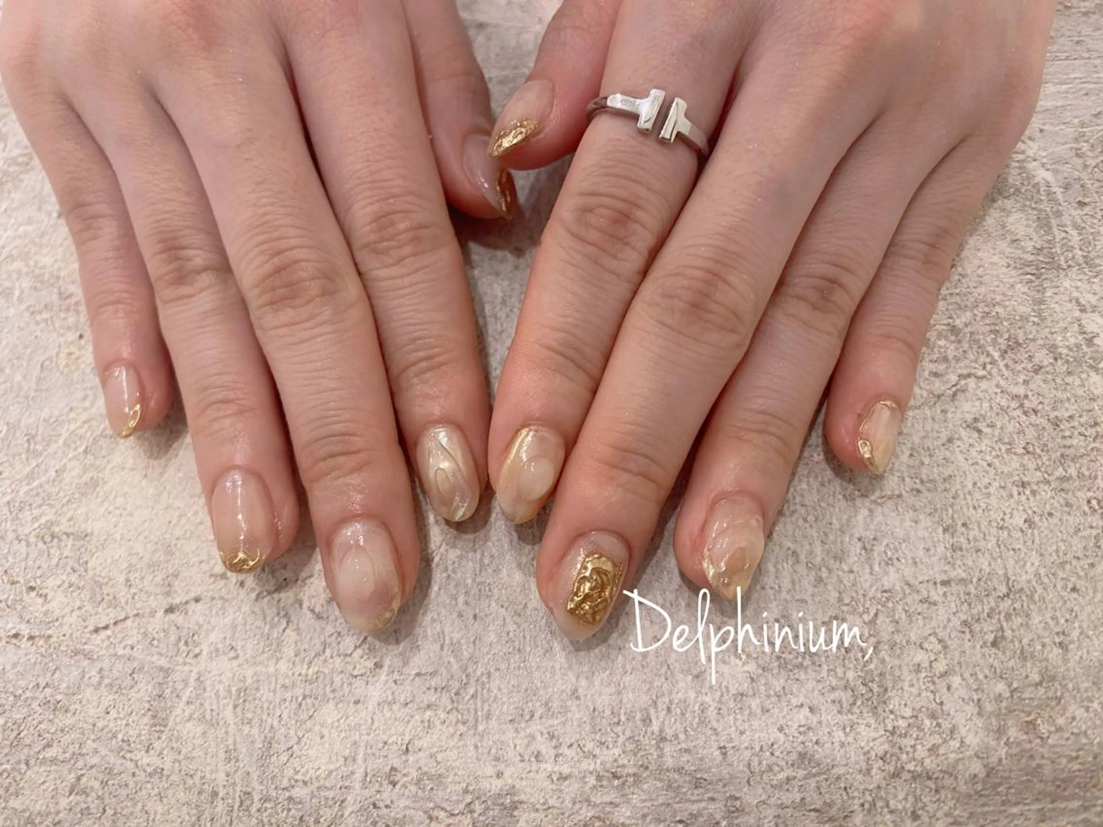 ネイル ジェルネイル ニュアンスネイル パラジェル ハンドネイル 岡本 友恵のネイルデザイン