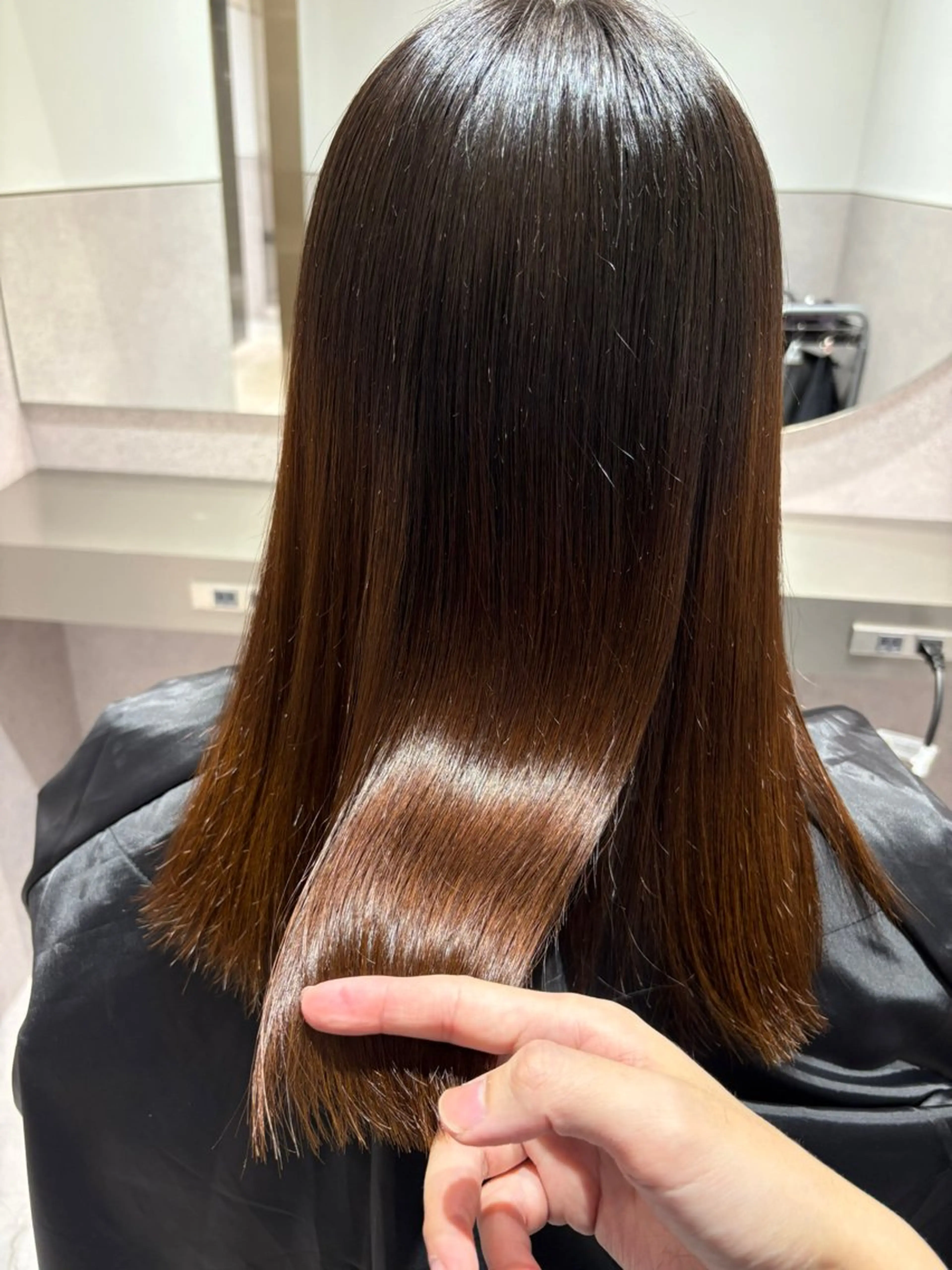 ミディアム カラー カット ヘアカラー トリートメント 髪質改善/艶髪 やまなかのヘアスタイル