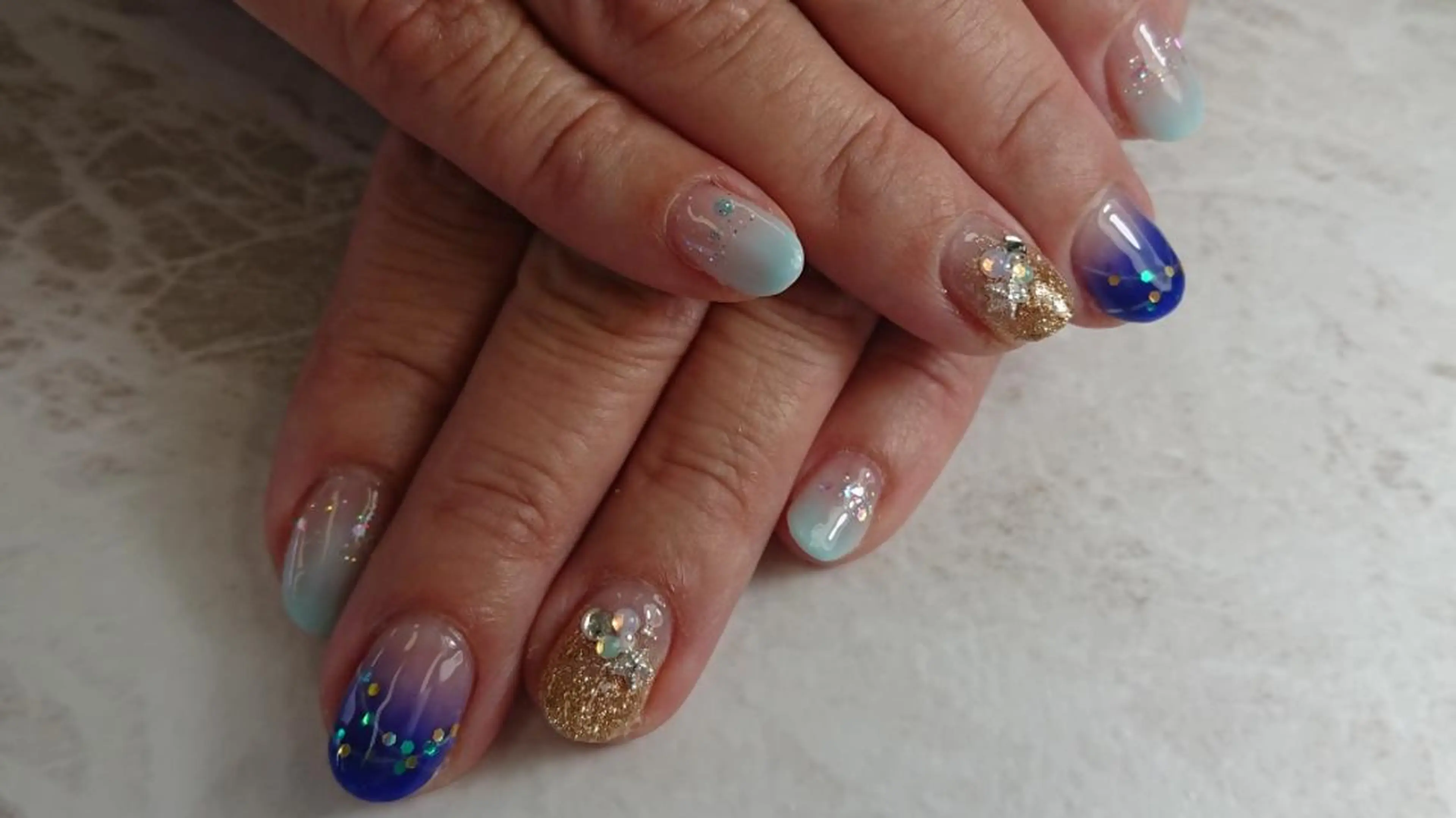 ネイル 林 珠里のネイルデザイン