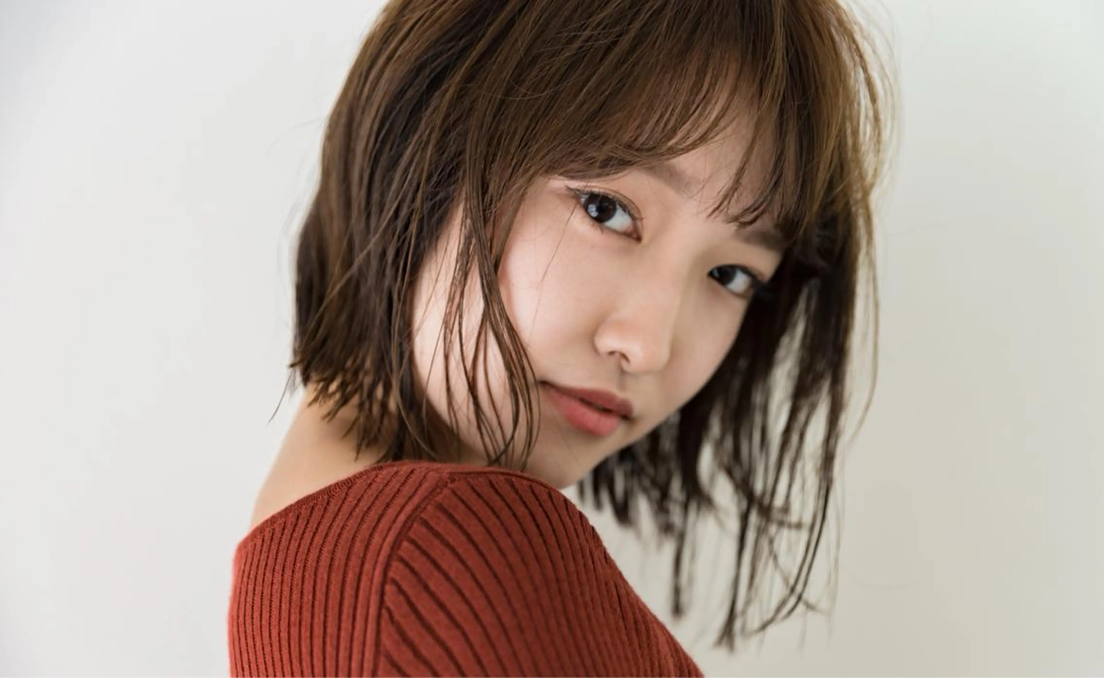 ショート カラー ツジガキ ユウスケのヘアスタイル