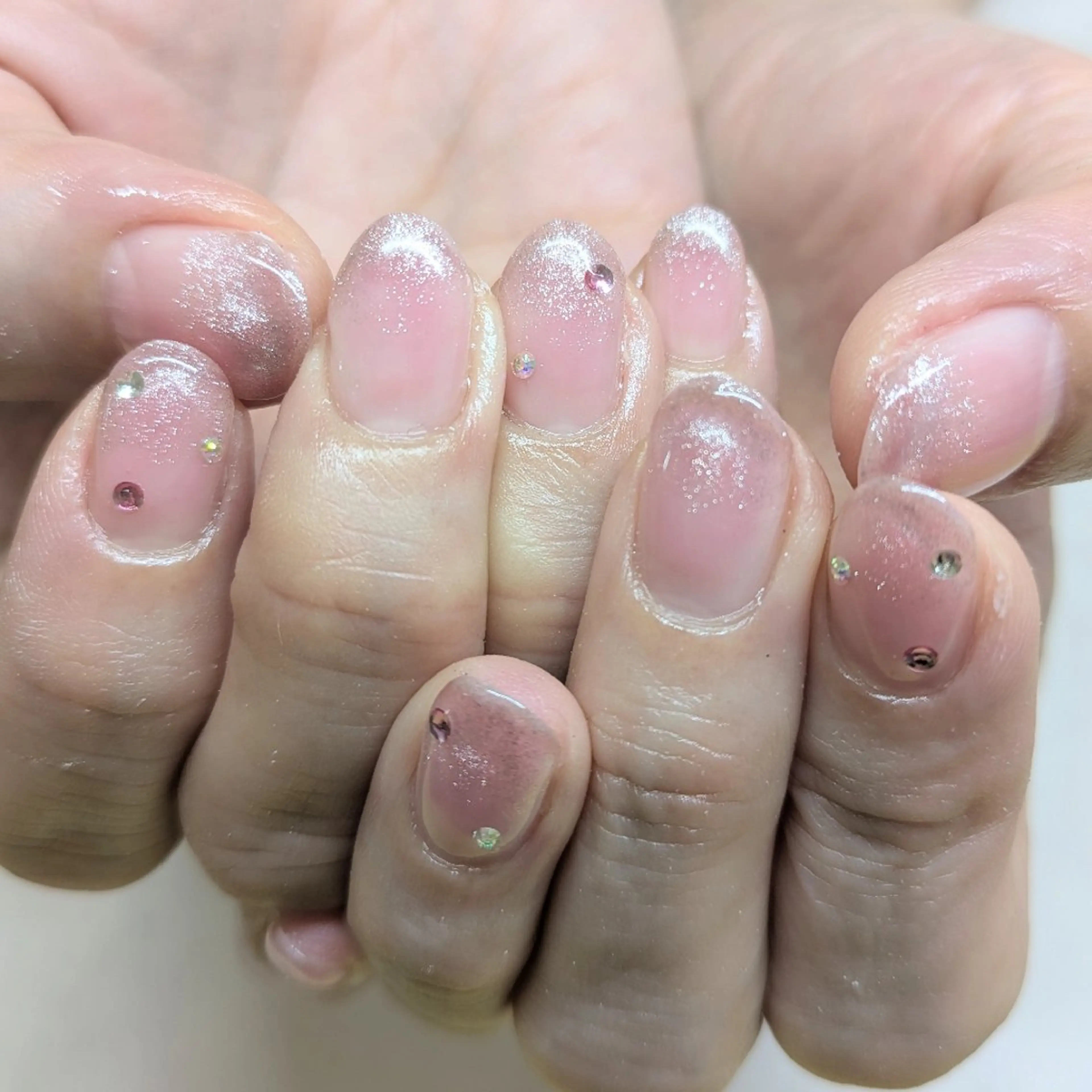 ネイル チークネイル Gerbera Nailistのネイルデザイン