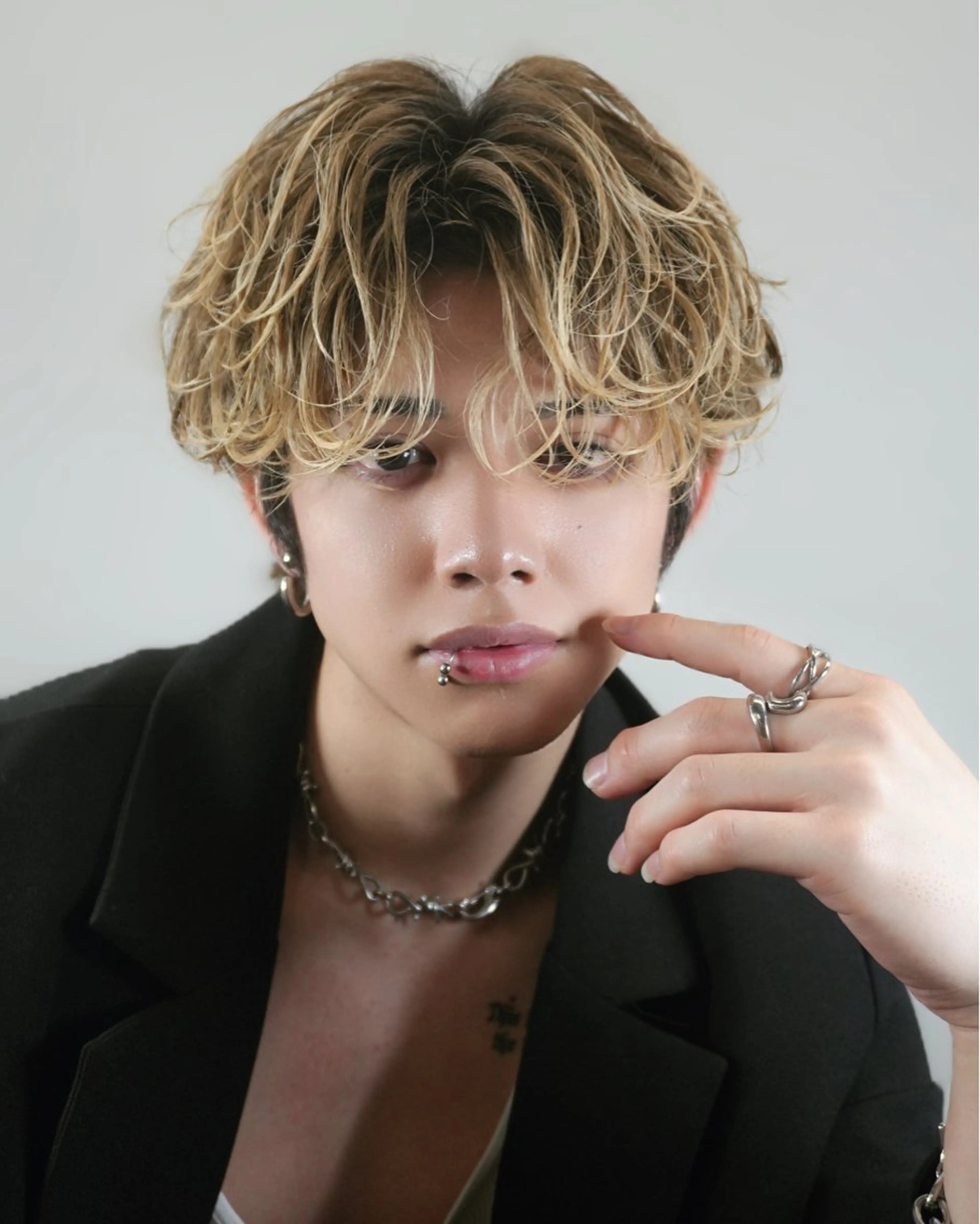 ショート パーマ メンズ メンズパーマ カット パーマ 湖城 恵吾のヘアスタイル