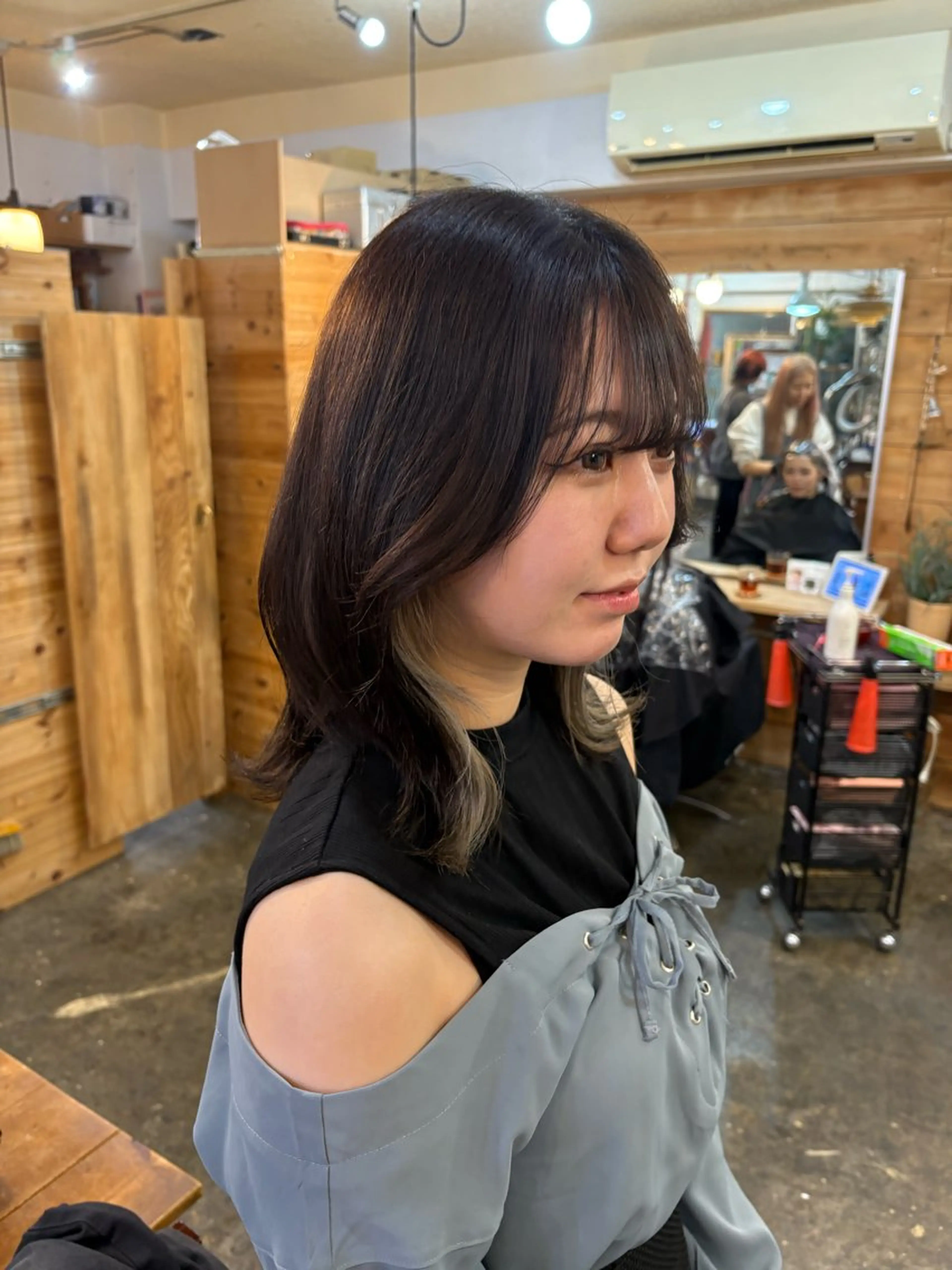 ミディアム カラー ヘアアレンジ ベージュカラー ブラウンカラー ダークブラウン JuJu (orange)のマツエク・マツパデザイン