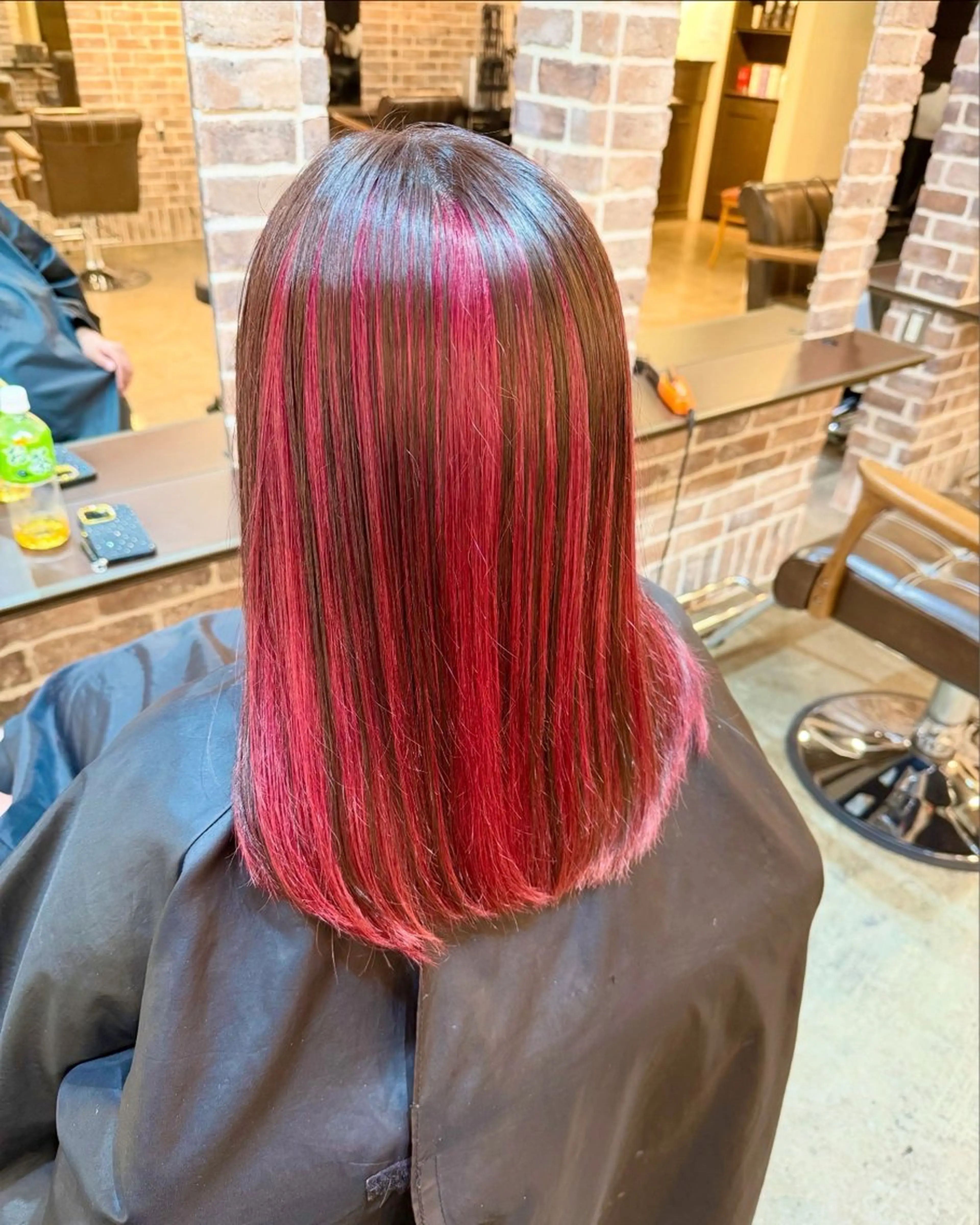 セミロング カラー ブリーチ レッドカラー カット ヘアカラー トリートメント 艶カラー/インナー /グラデ/大西小百合のヘアスタイル