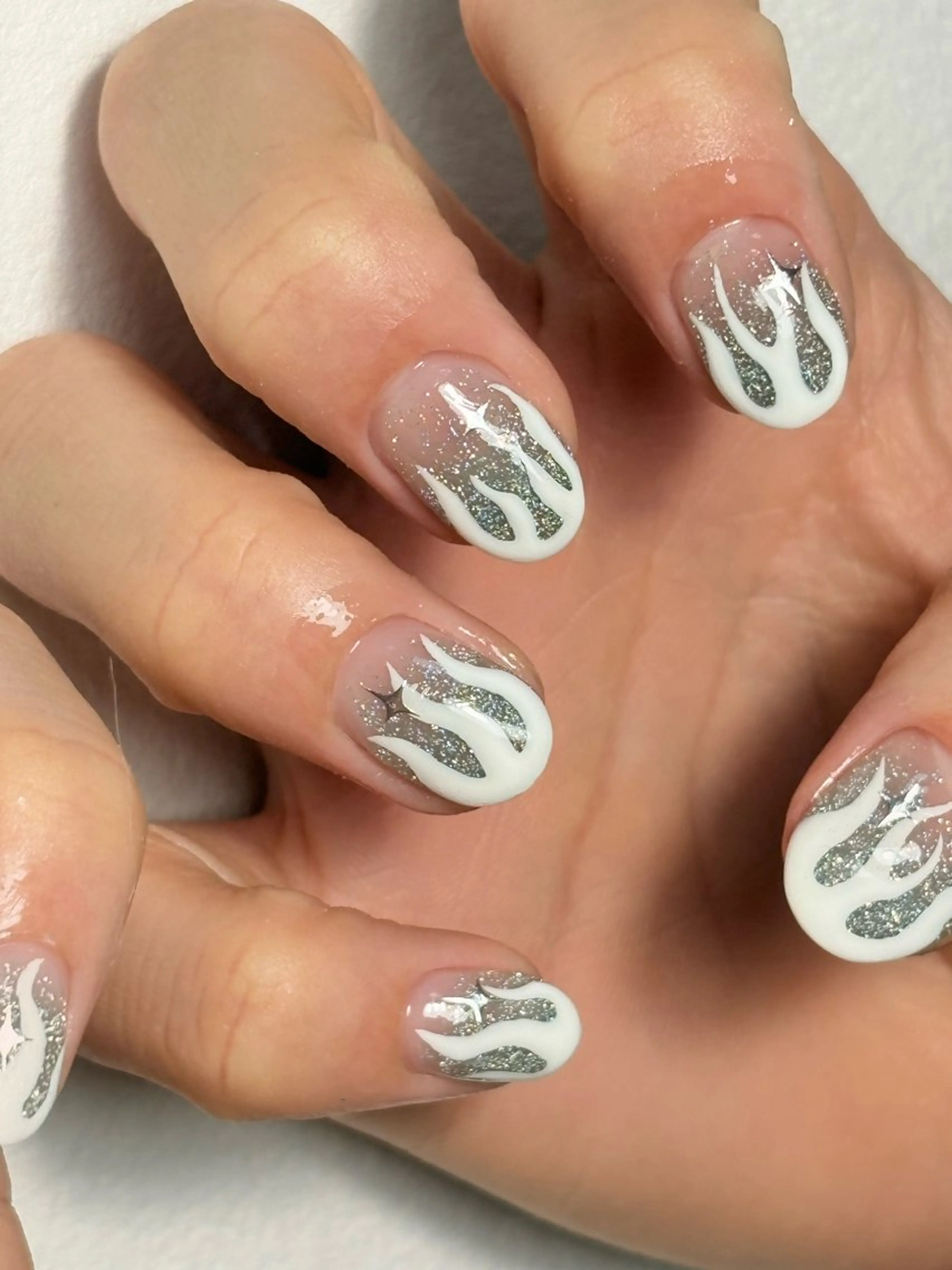 ネイル ハンドネイル she saw me / shokoのネイルデザイン