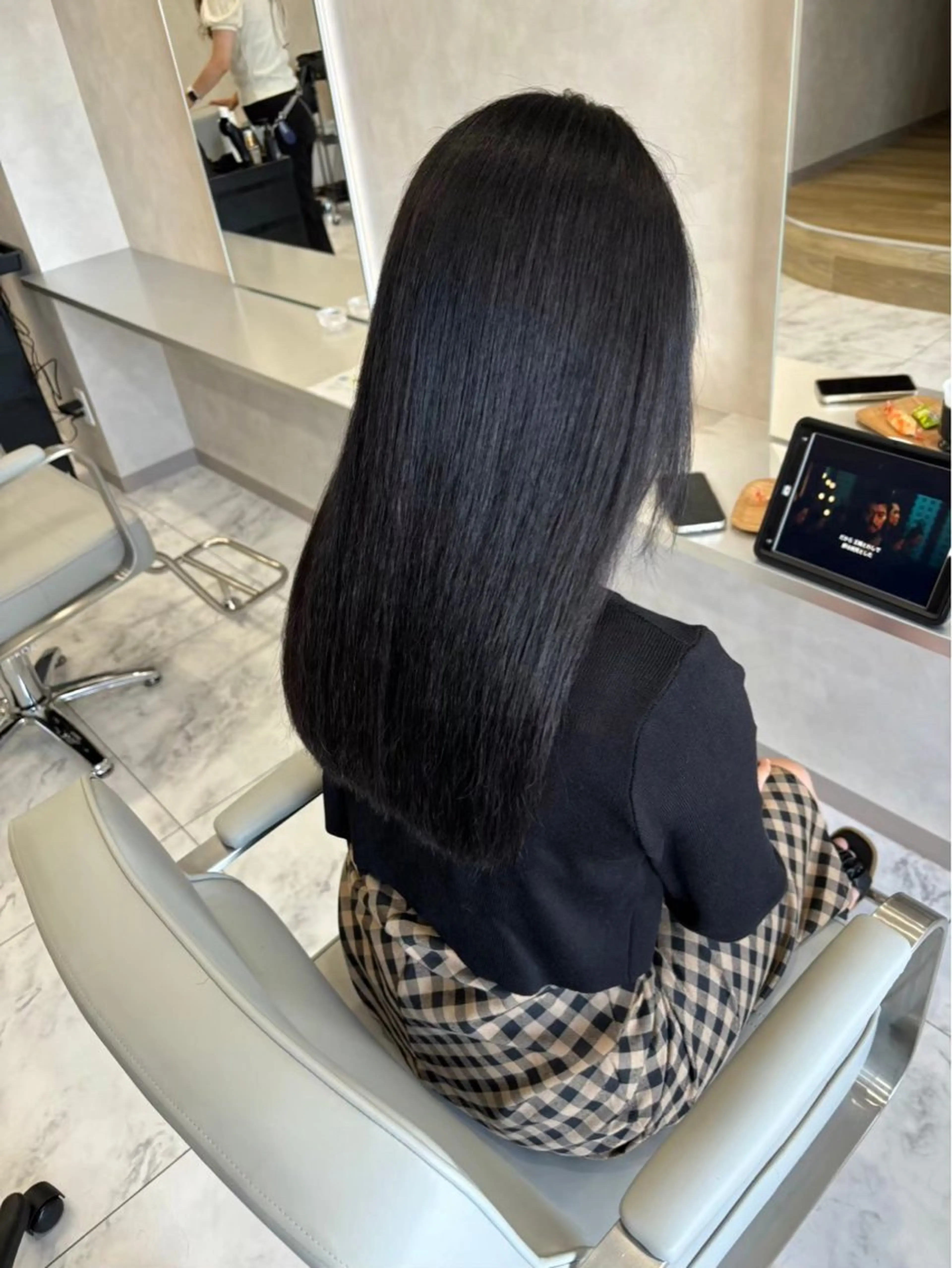 セミロング ショートボブ ボブ ハッシュカット ハイライト 髪質改善 荒金 大翔のヘアスタイル