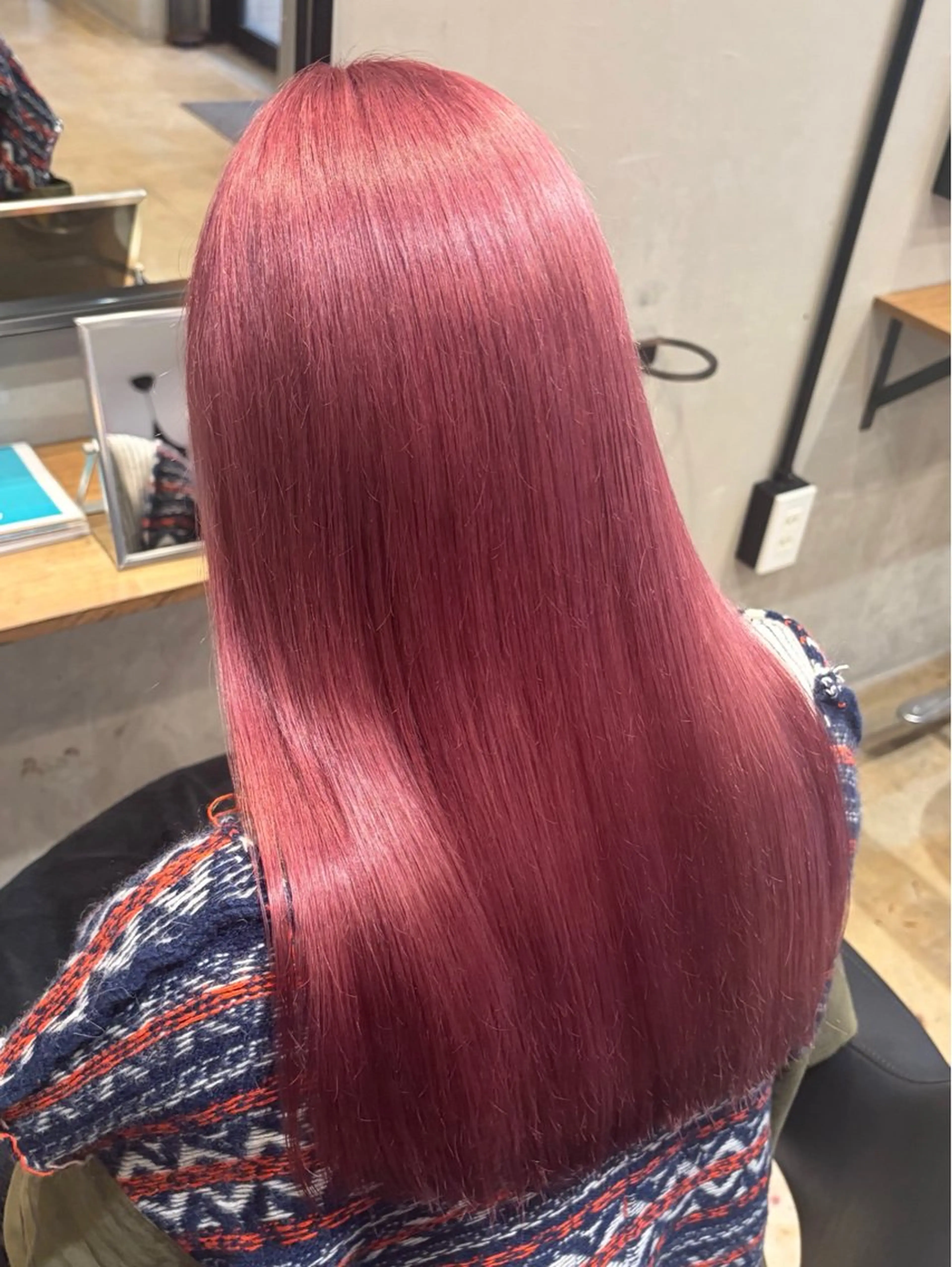 ロング カラー ピンクカラー カット ヘアカラー みわ/博多 ブリーチ/メンズヘアのヘアスタイル