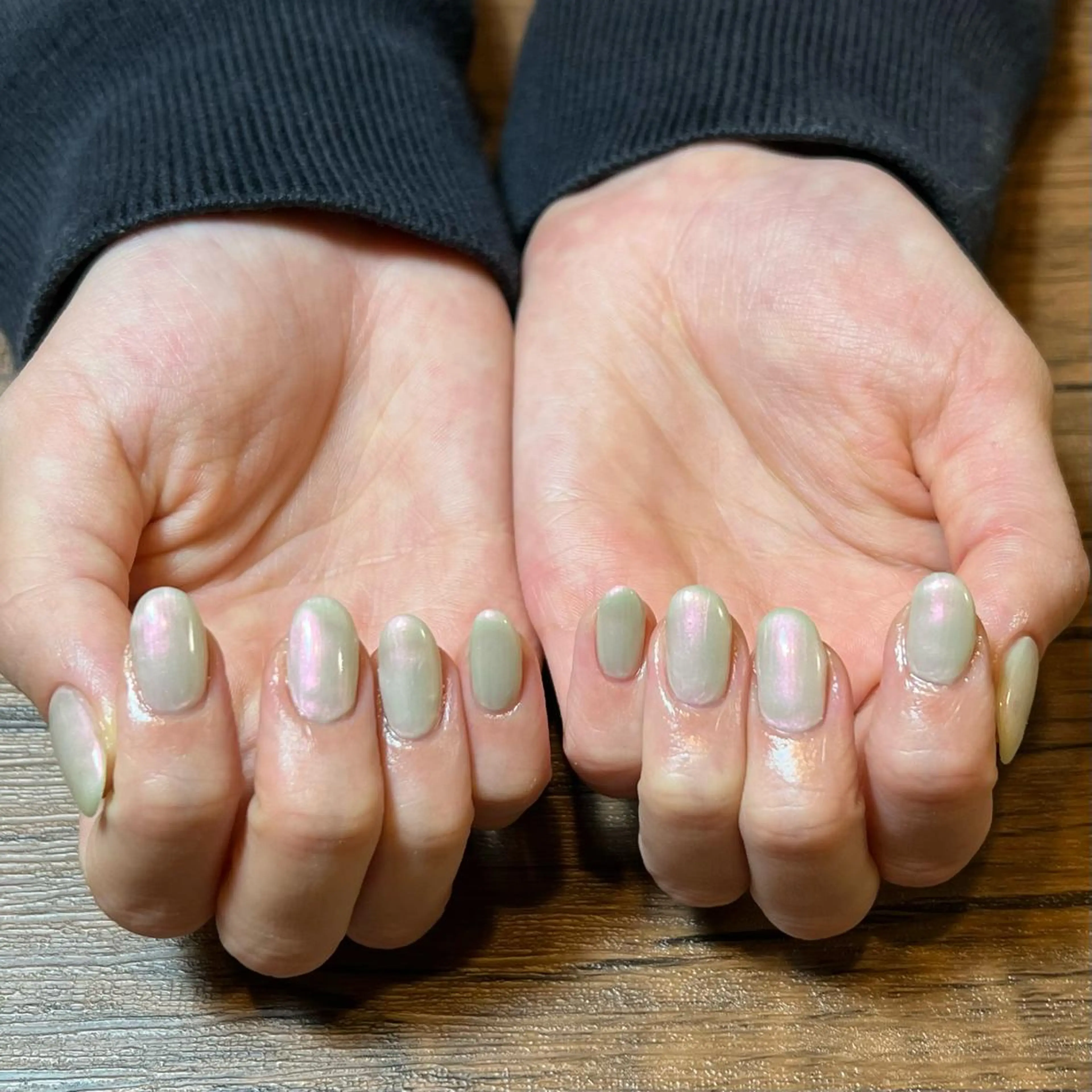 ネイル ピスタチオネイル ハンドネイル HENRIETTA NAILSALONのネイルデザイン