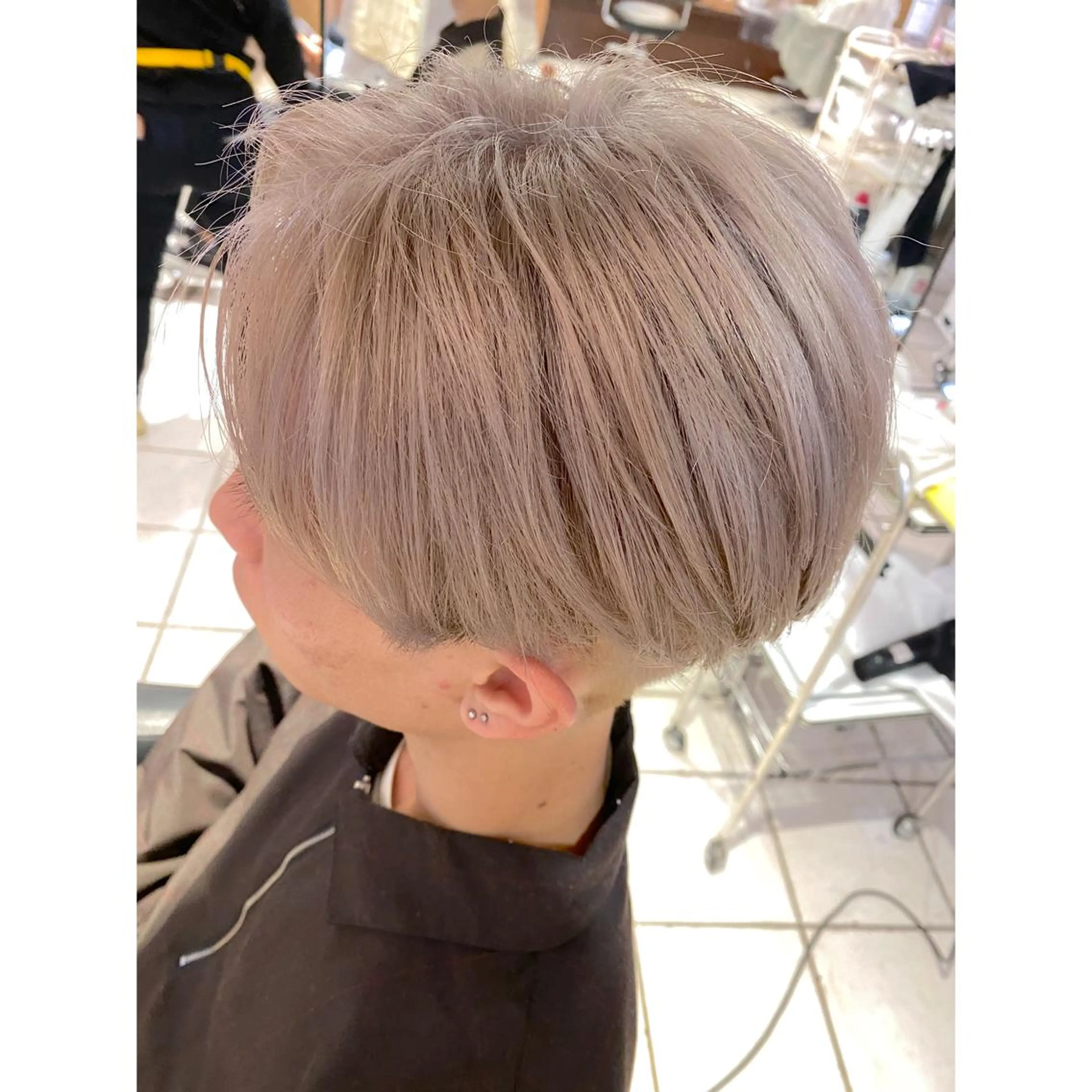 ショート カット ヘアカラー トリートメント 【ブリーチ特化】 山崎 悠樹のヘアスタイル