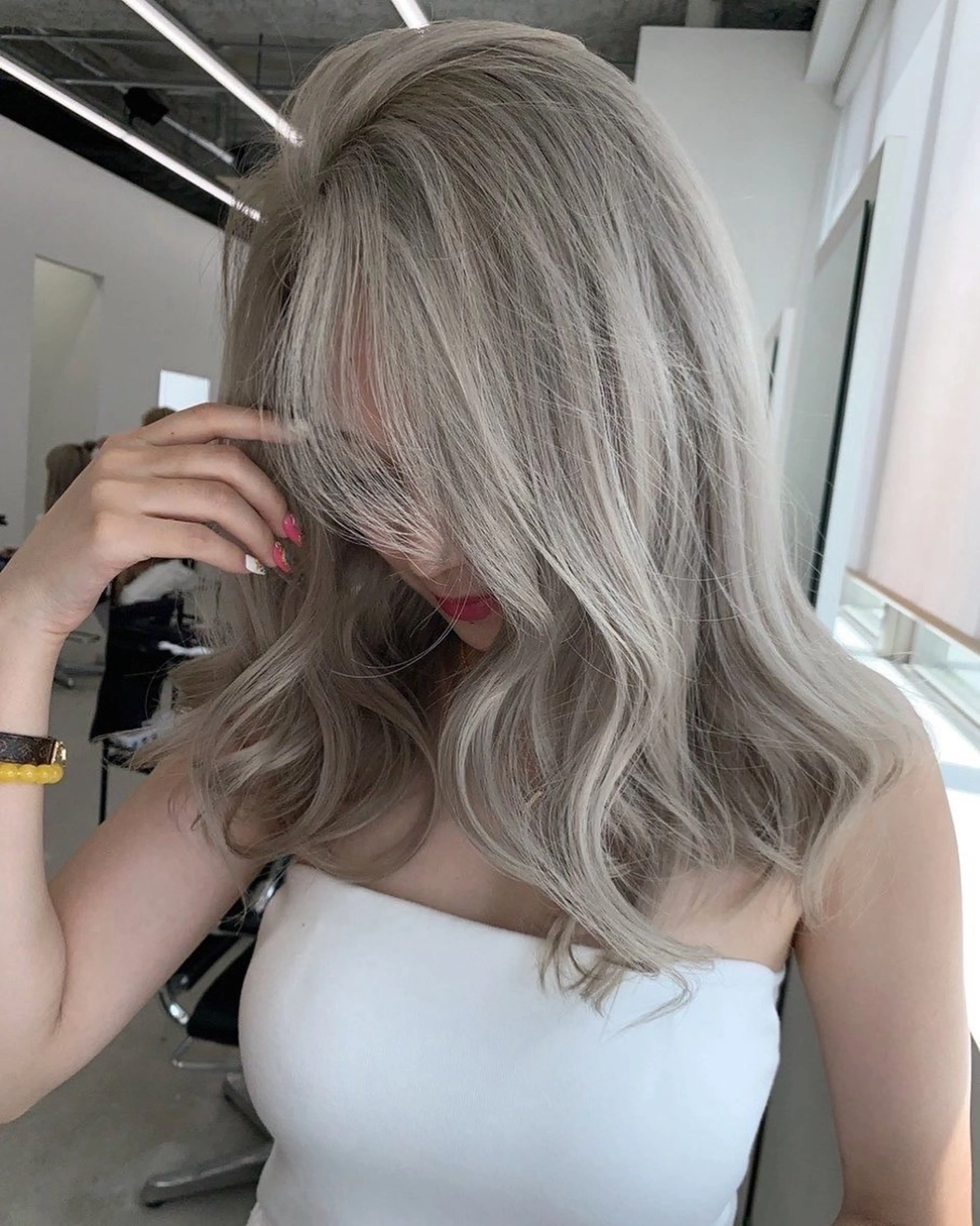 ミディアム カラー ヘアカラー 大平 琶月のヘアスタイル