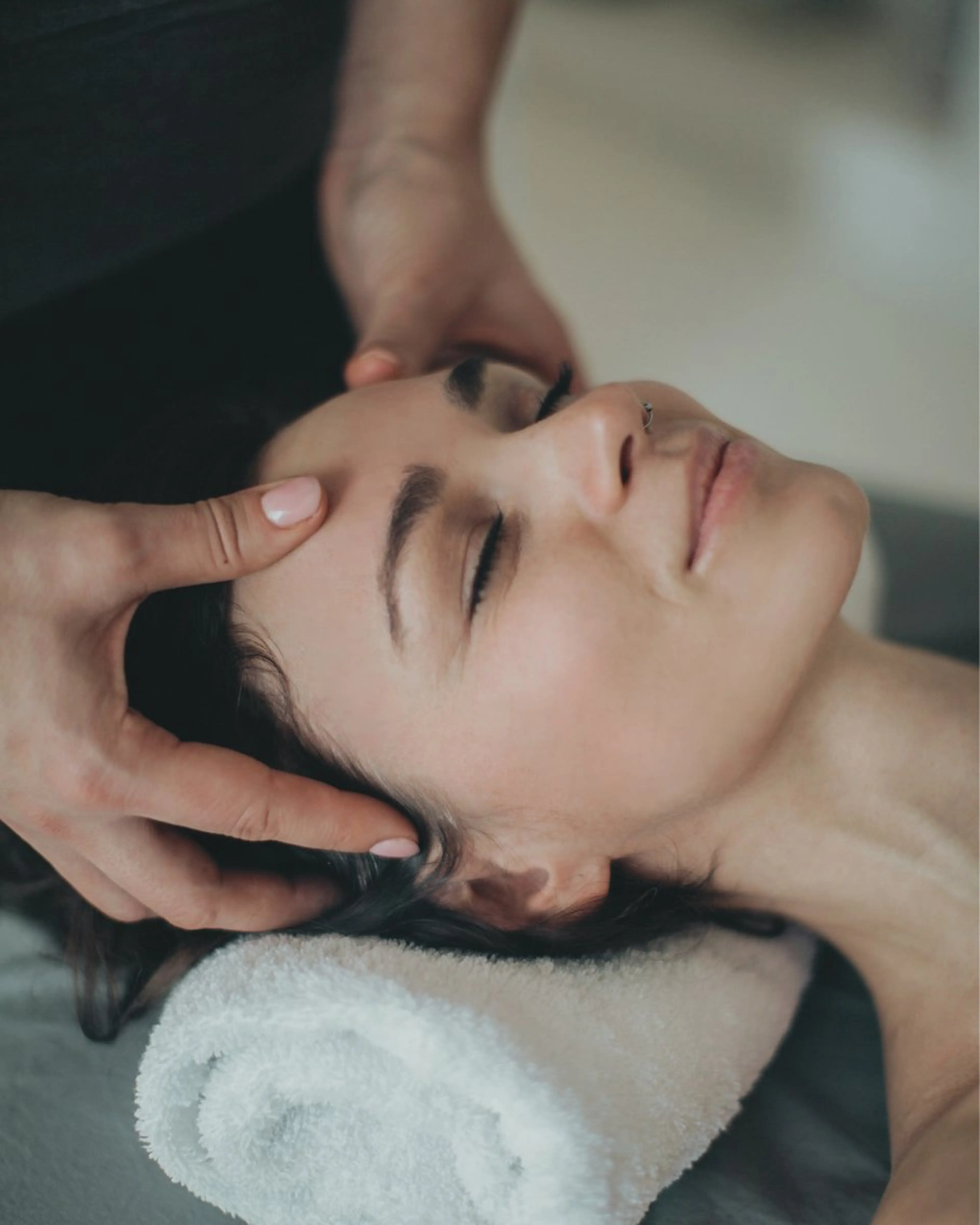 -Roselle- ドライヘッドスパのエステ・リラクイメージ