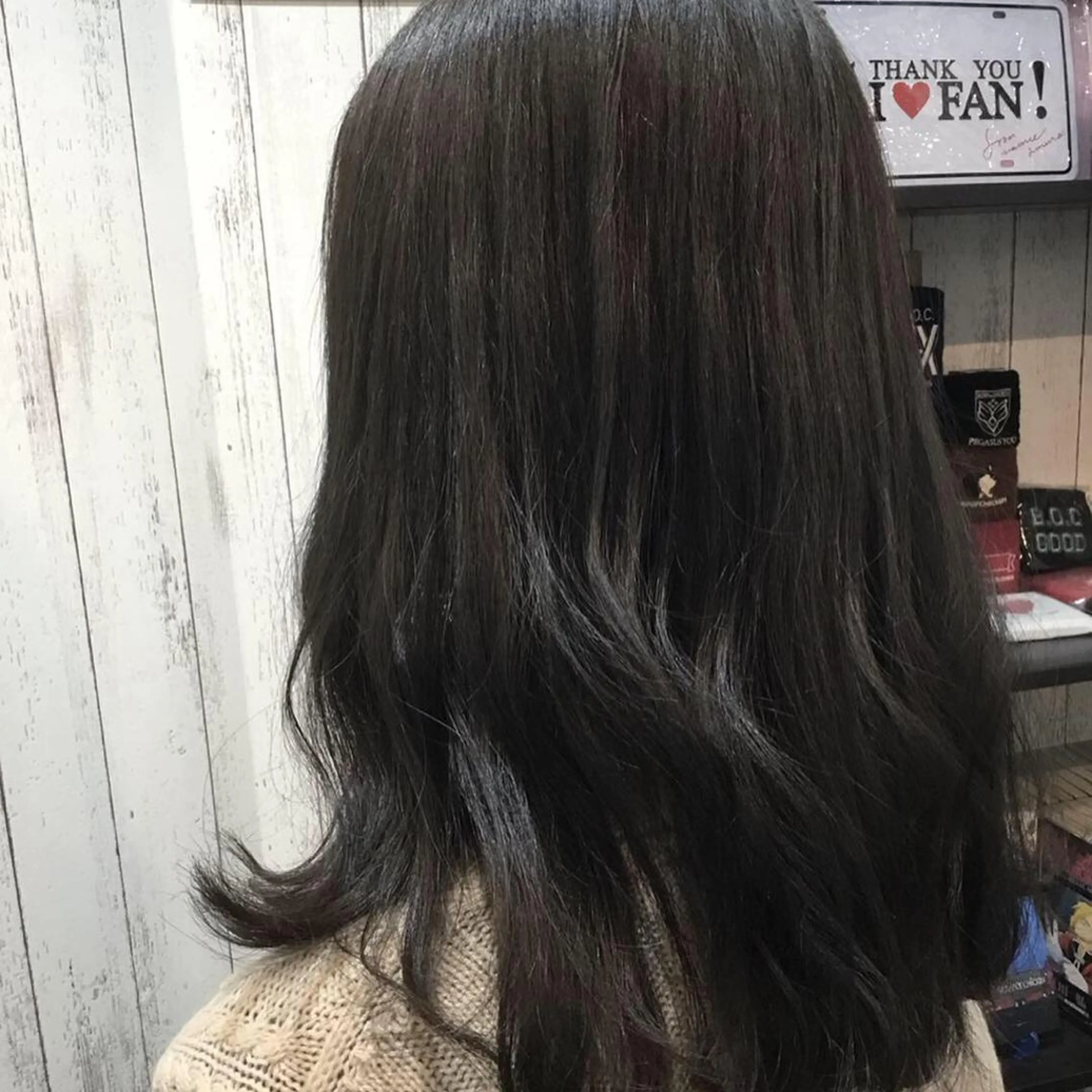 セミロング カラー パーマ embrace エンブレイスのヘアスタイル