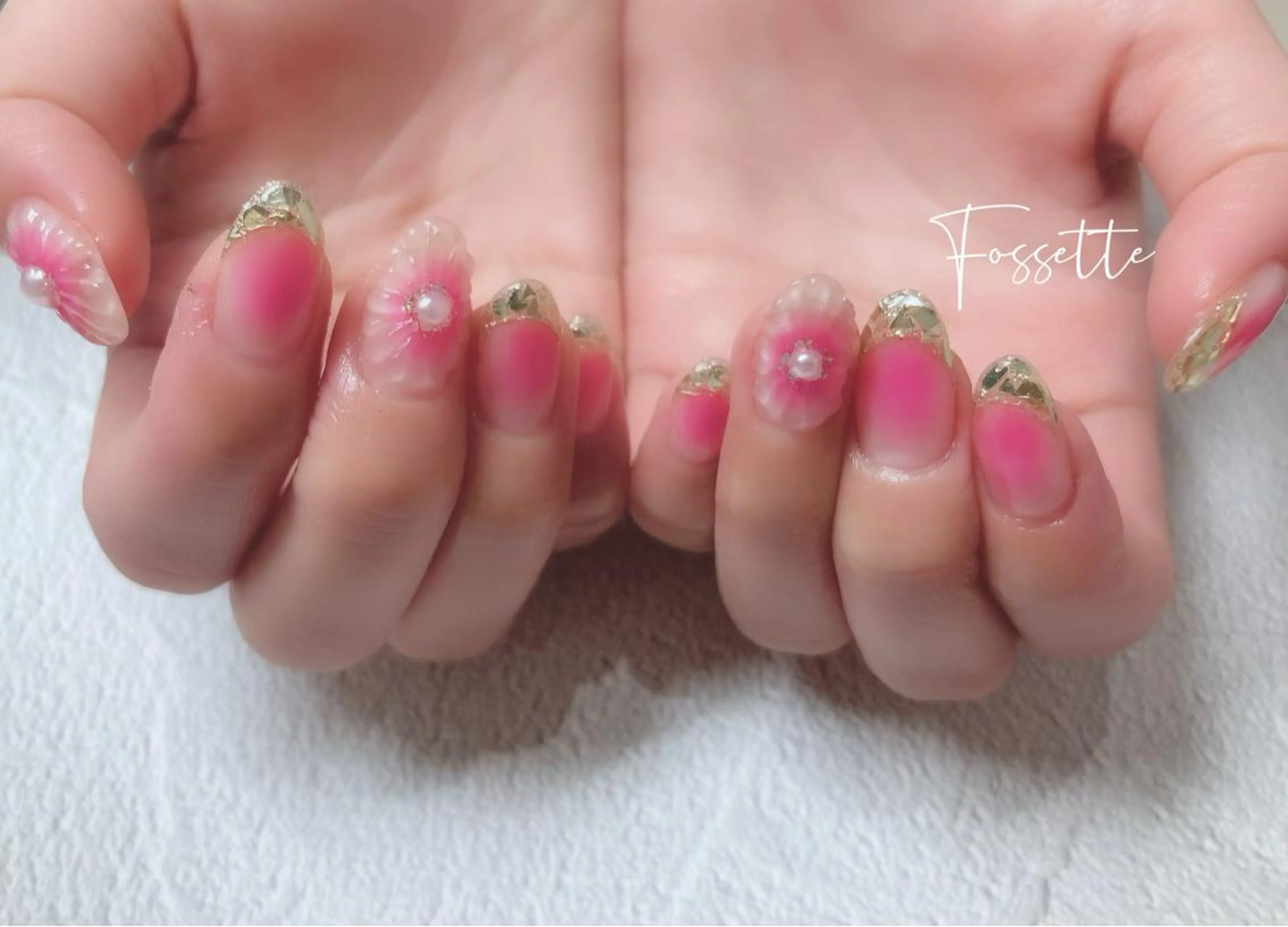 ネイル チークネイル フラワーネイル フレンチネイル ガラスフレンチ キラキラネイル nailsalon Fossetteのネイルデザイン