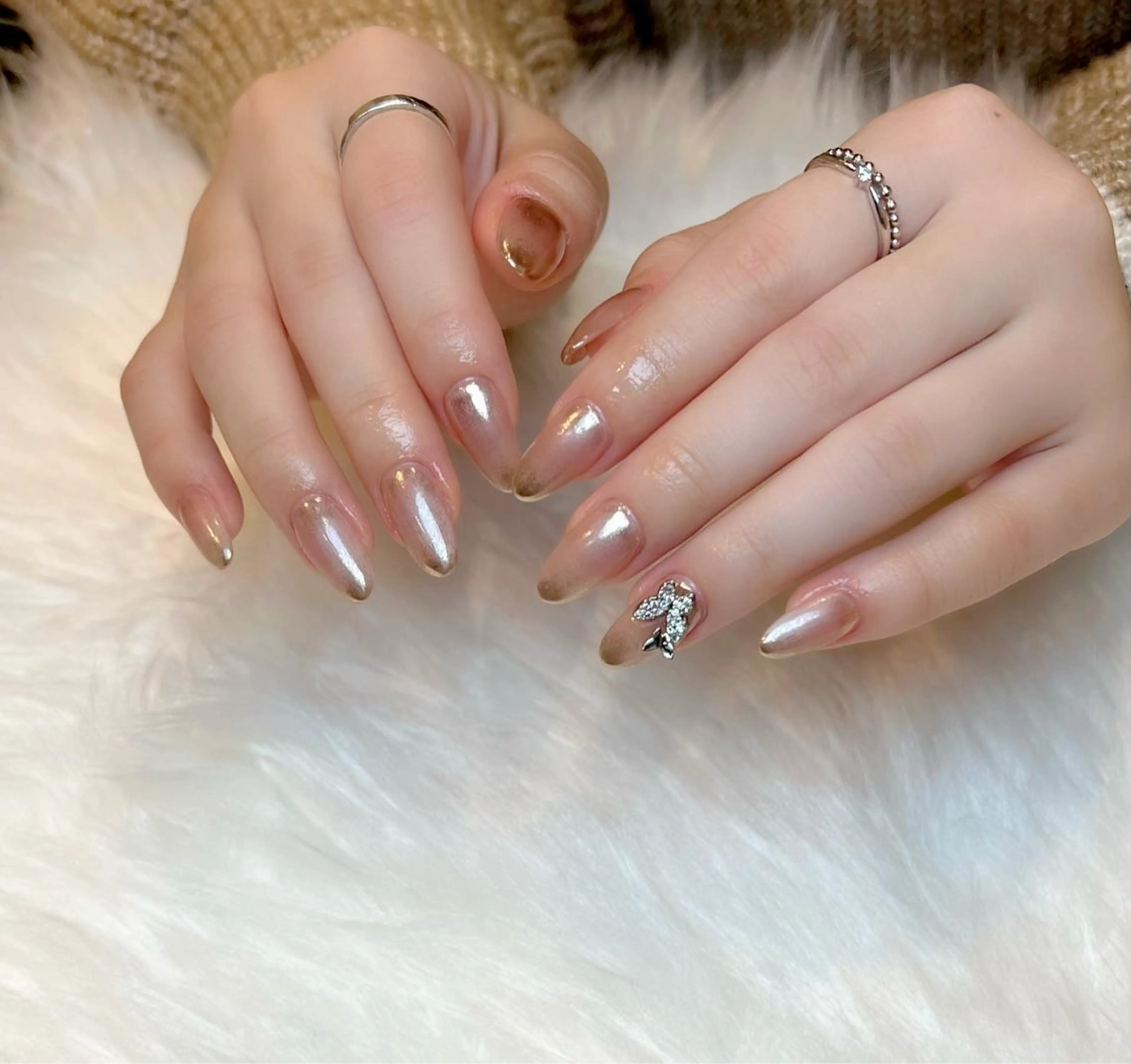 ネイル アートネイル ミラーネイル Lino+ ネイル&よもぎ蒸しのネイルデザイン