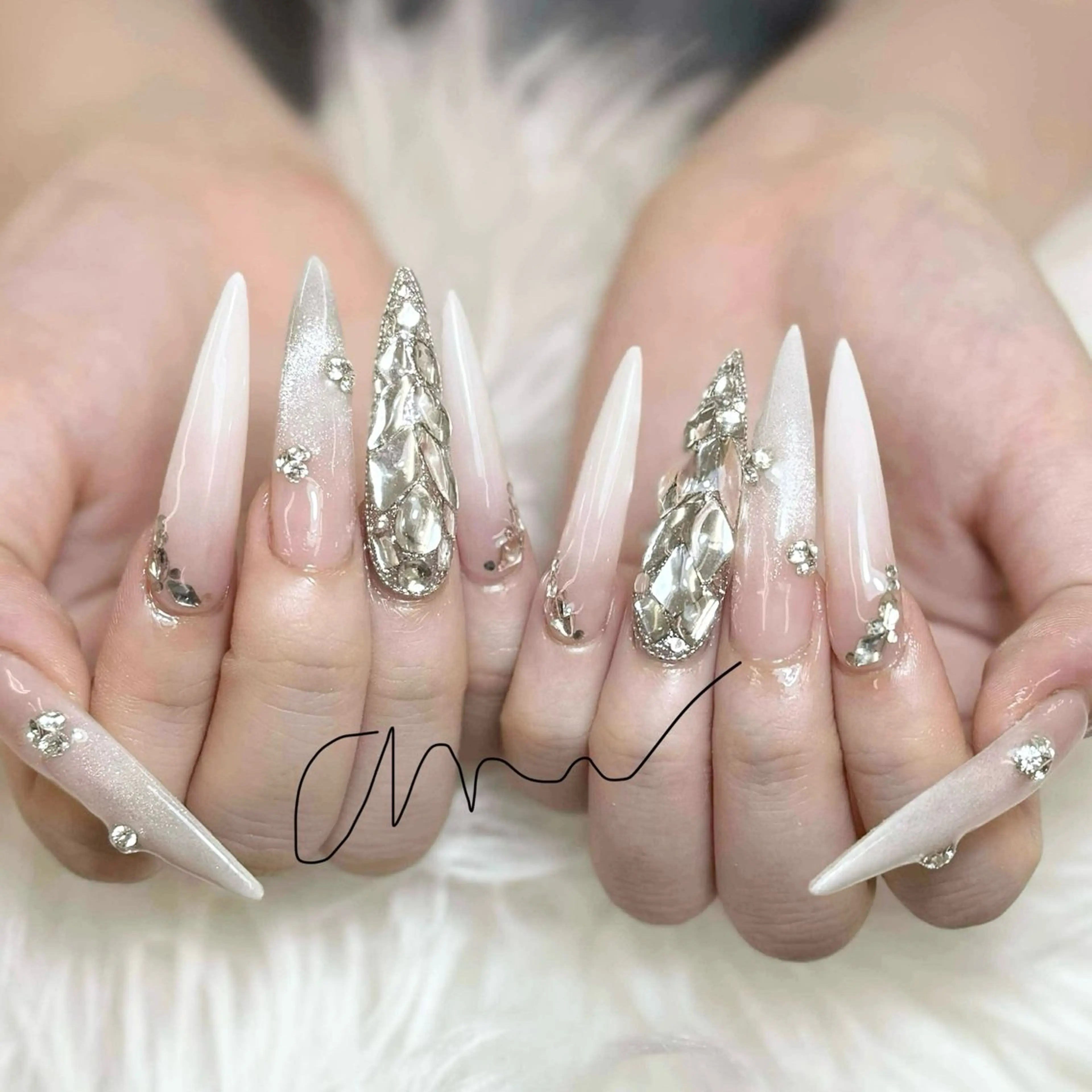 ネイル アートネイル オーロラネイル チークネイル 長さ出し フットネイル ハンドネイル Anh 高田馬場のネイルデザイン