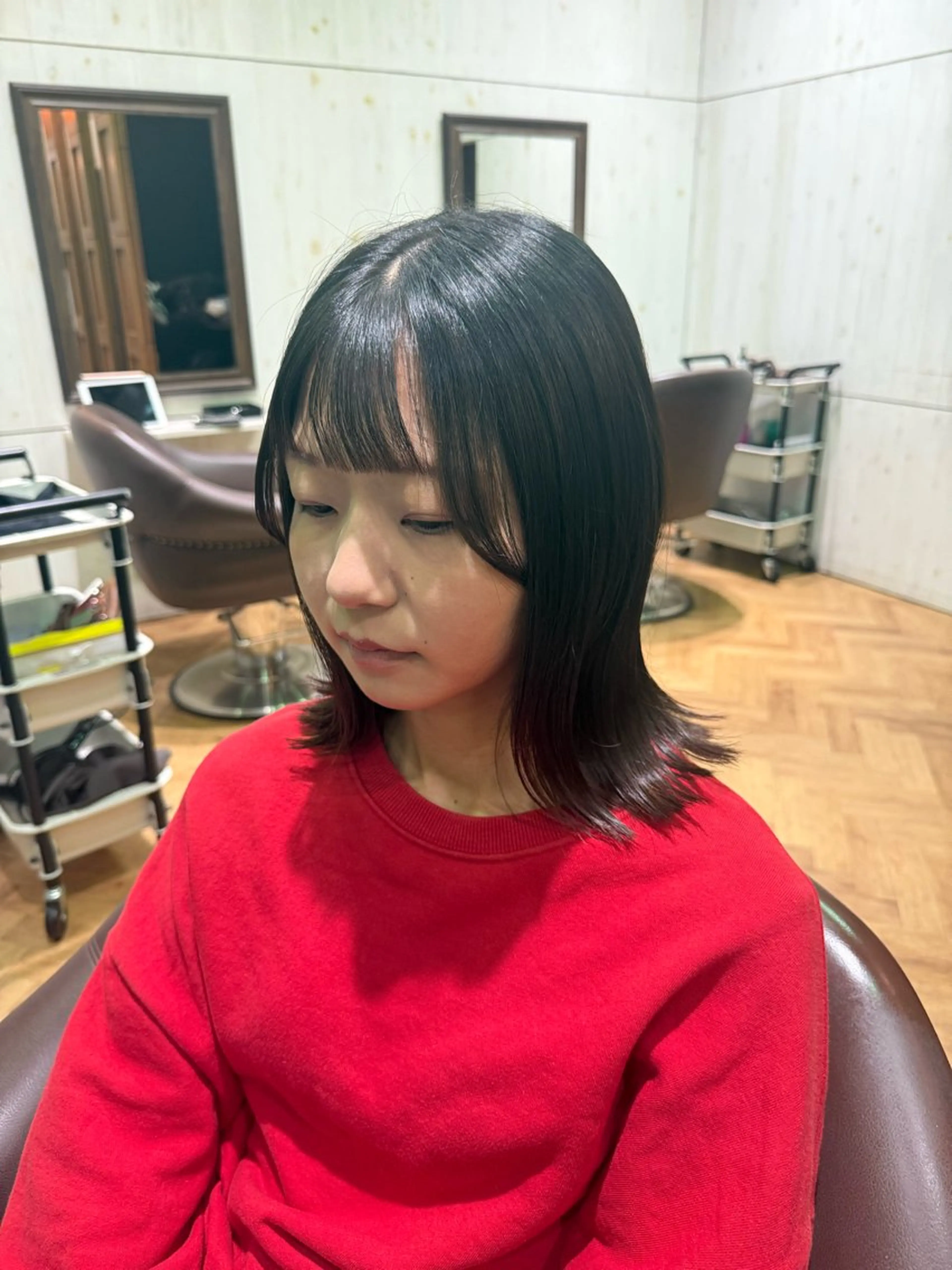 ミディアム ウルフカット 溝口 槙里也のヘアスタイル