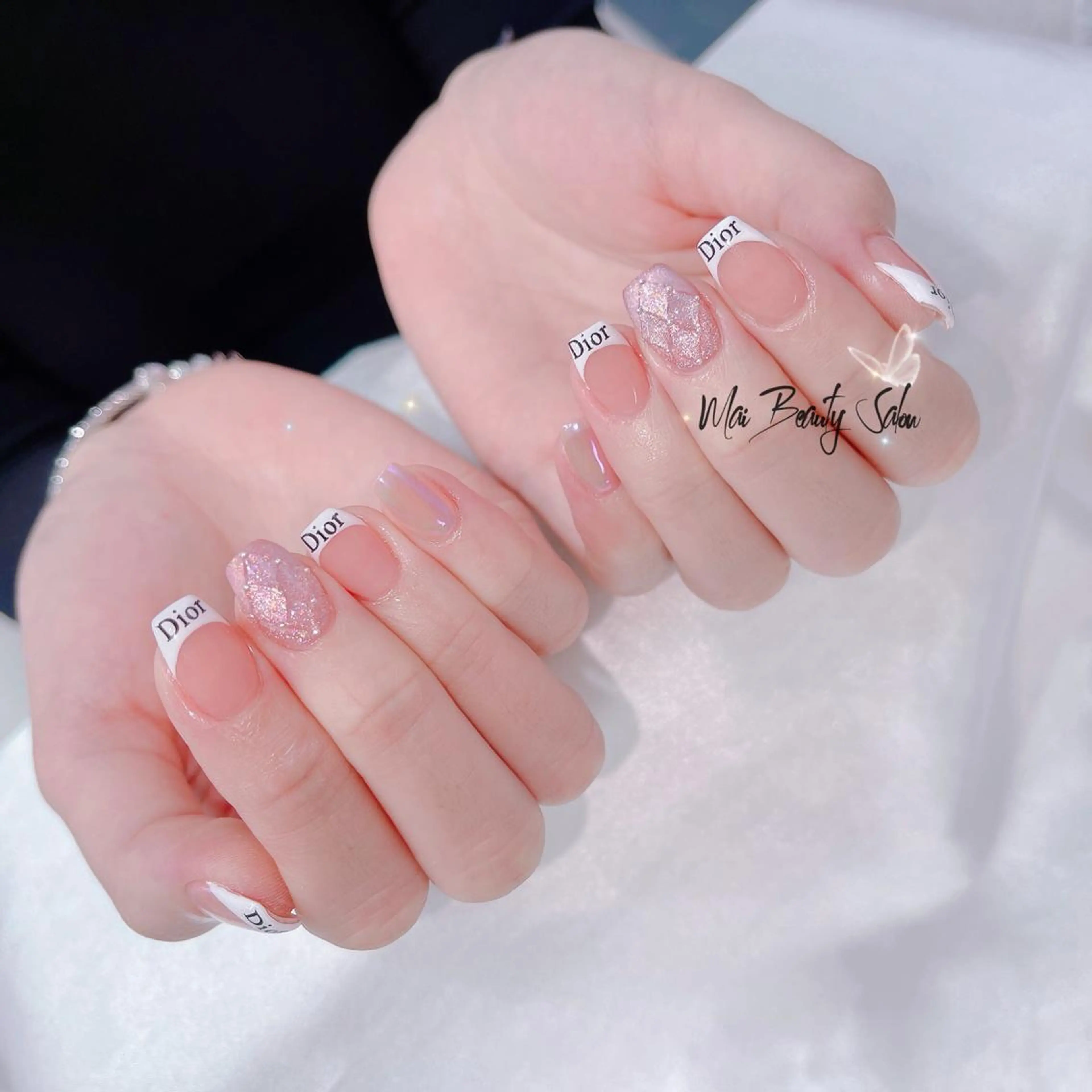 ネイル オーロラネイル チークネイル 長さ出し フラッシュネイル フットネイル MaiBeauty To  Toのネイルデザイン