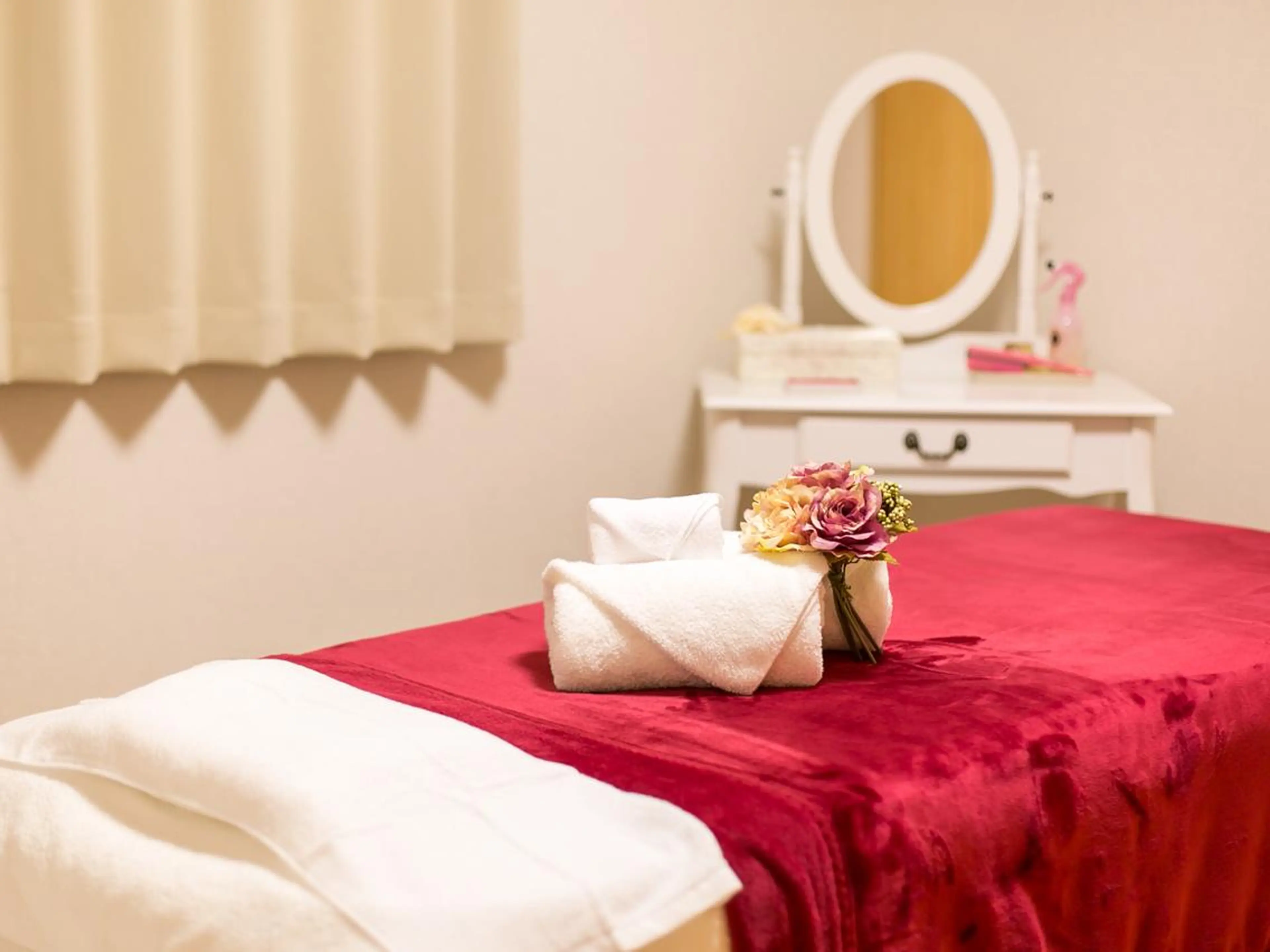 小顔・デトックスリンパ専門サロンRadiant Muse (ラディアントミューズ)所属・小顔・たるみ改善 ラディアントミューズのエステ・リラクイメージ