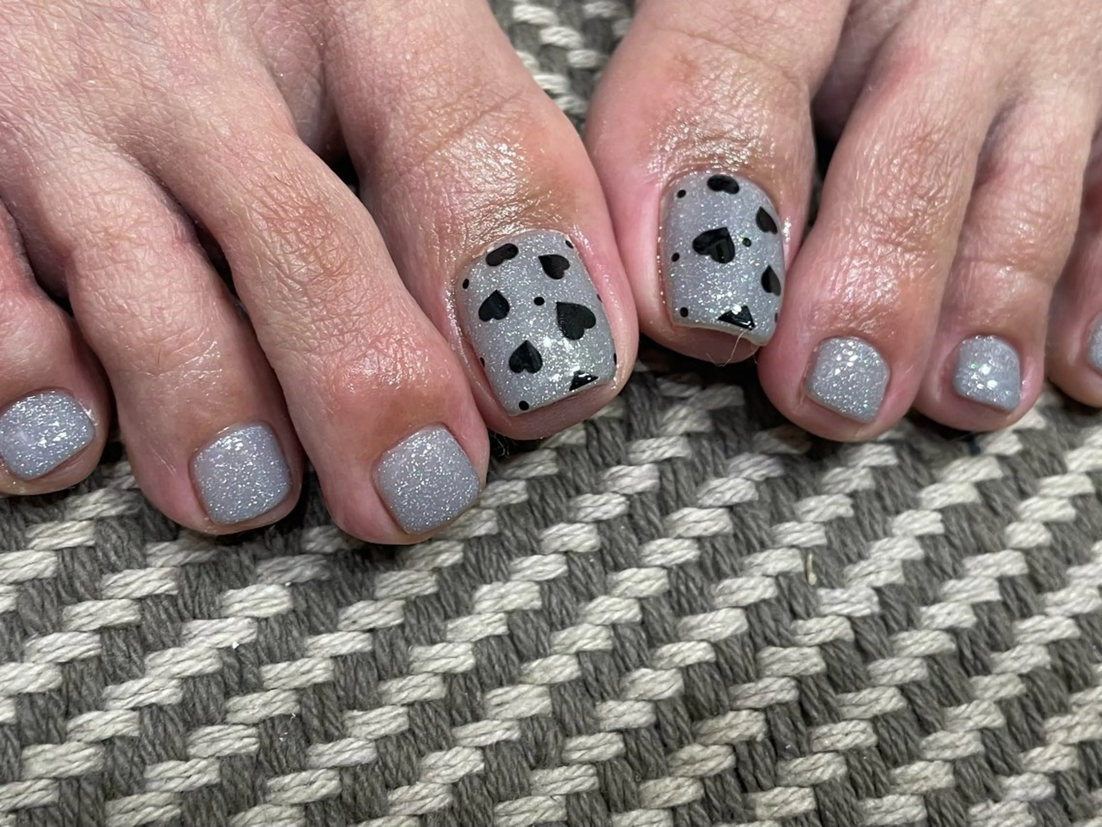 ネイル ホログラムネイル フットネイル nailsalon SWATiのネイルデザイン