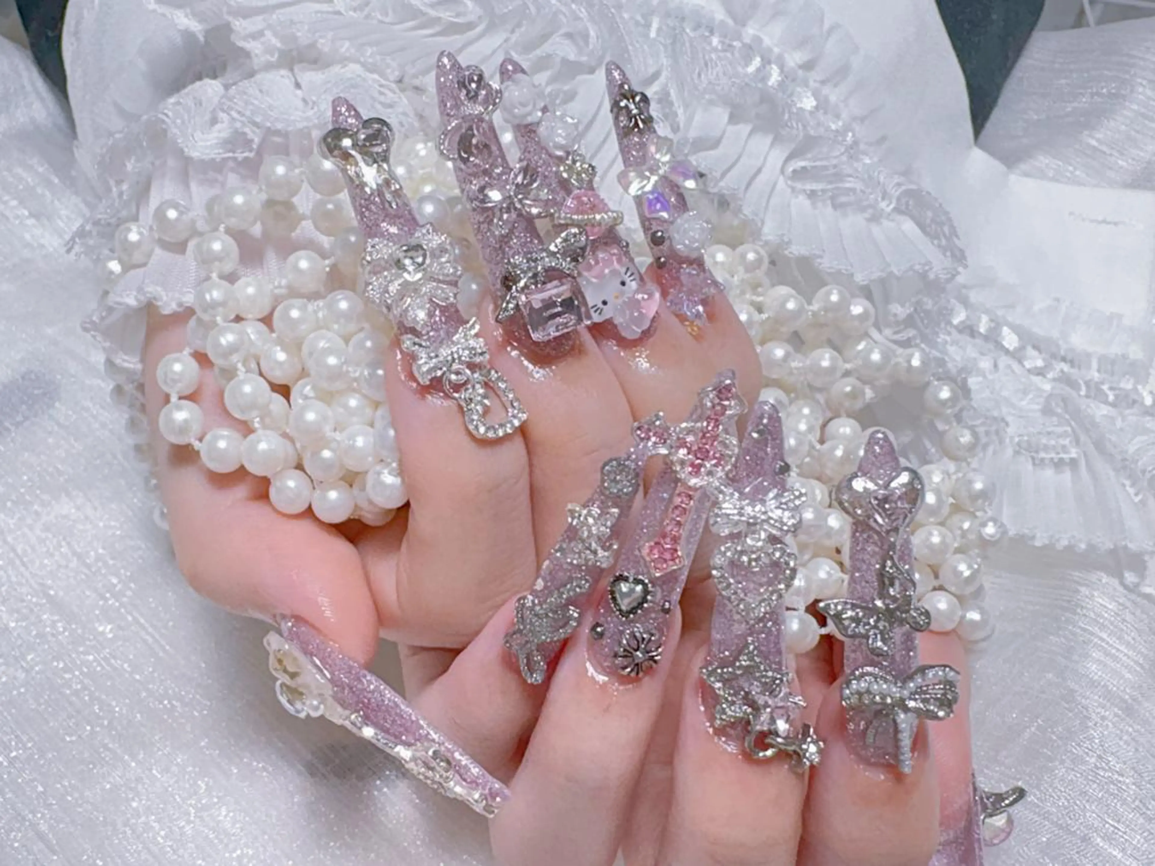 ネイル ハンドネイル 🎀鈴音🎀 ワンホンネイルのネイルデザイン