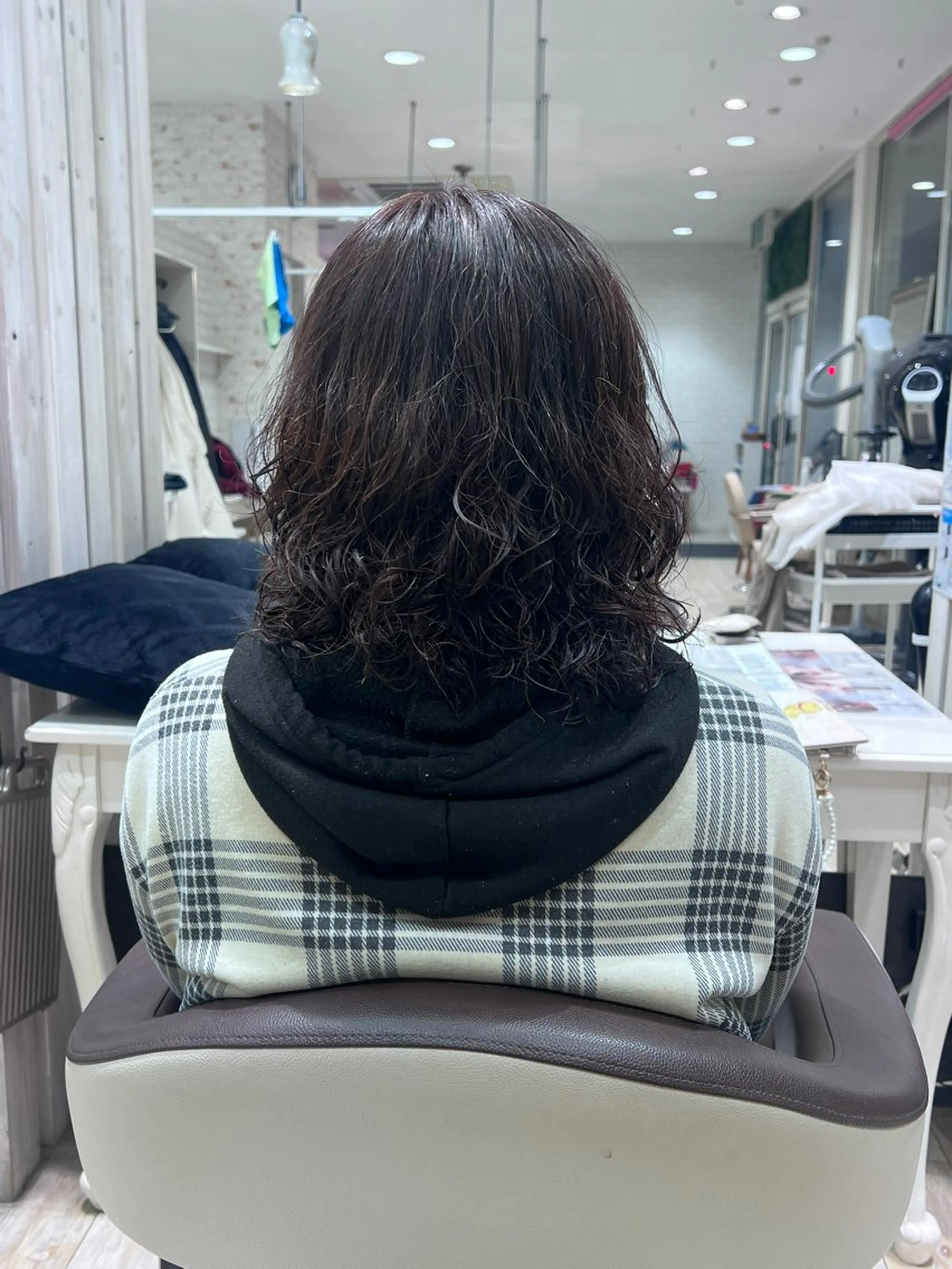 ミディアム カット パーマ ☘️Garden 石栗一樹☘️のヘアスタイル