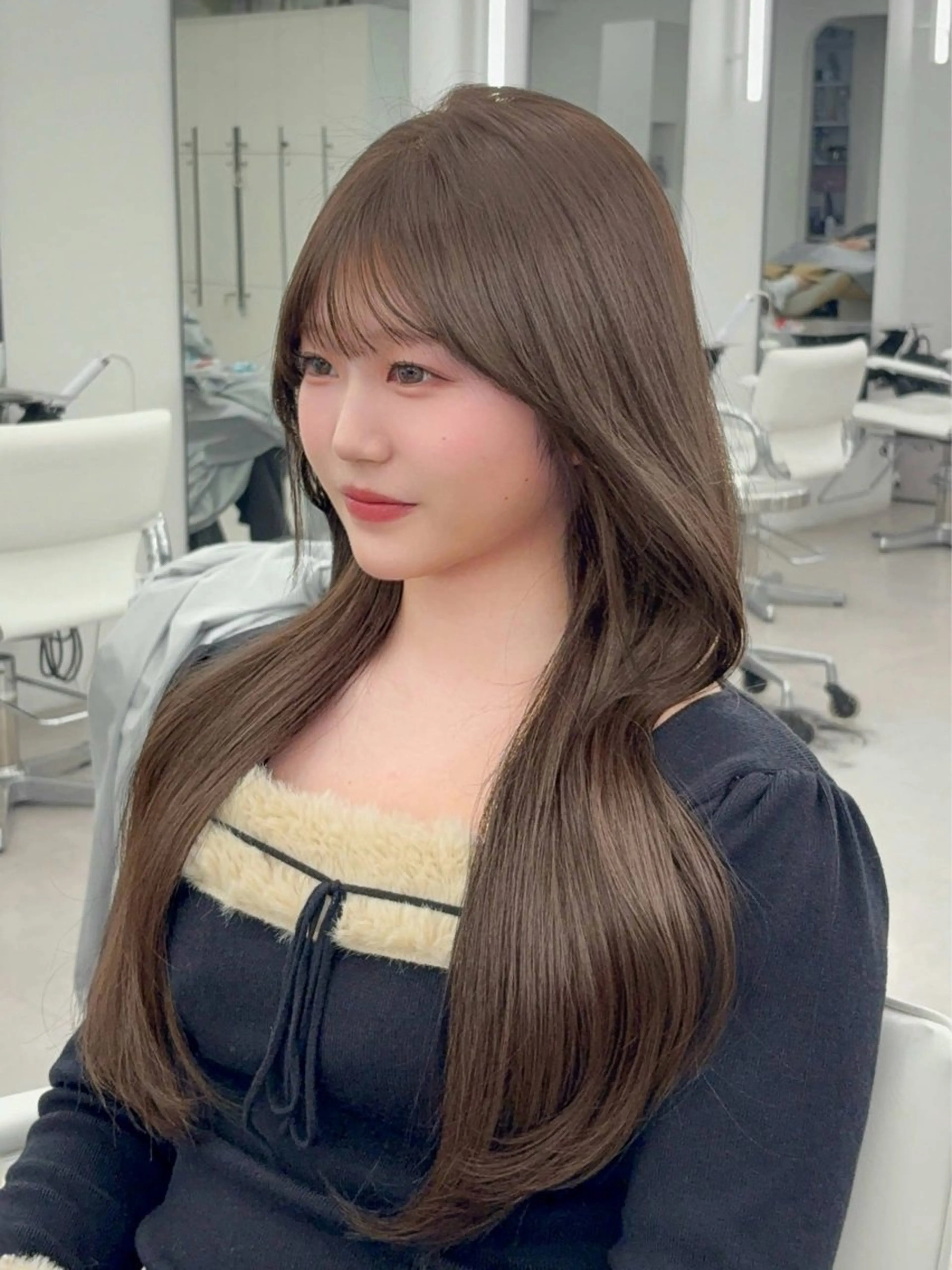 ロング カラー 小顔カット カット ヘアカラー トリートメント 韓国ヘア/レイヤー/ 顔まわり足立遥奈のヘアスタイル