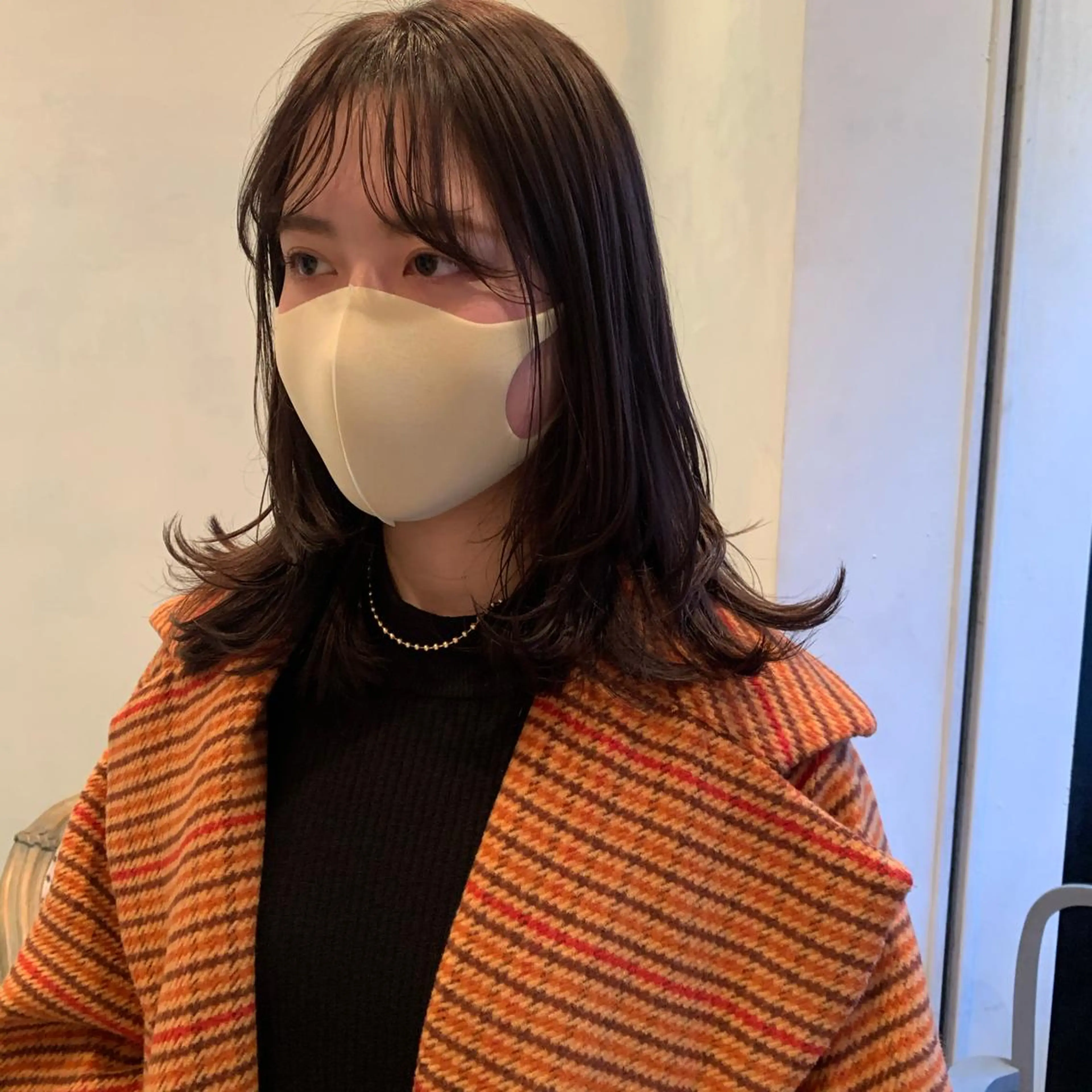 ミディアム SAKINO. ベージュカラーのヘアスタイル