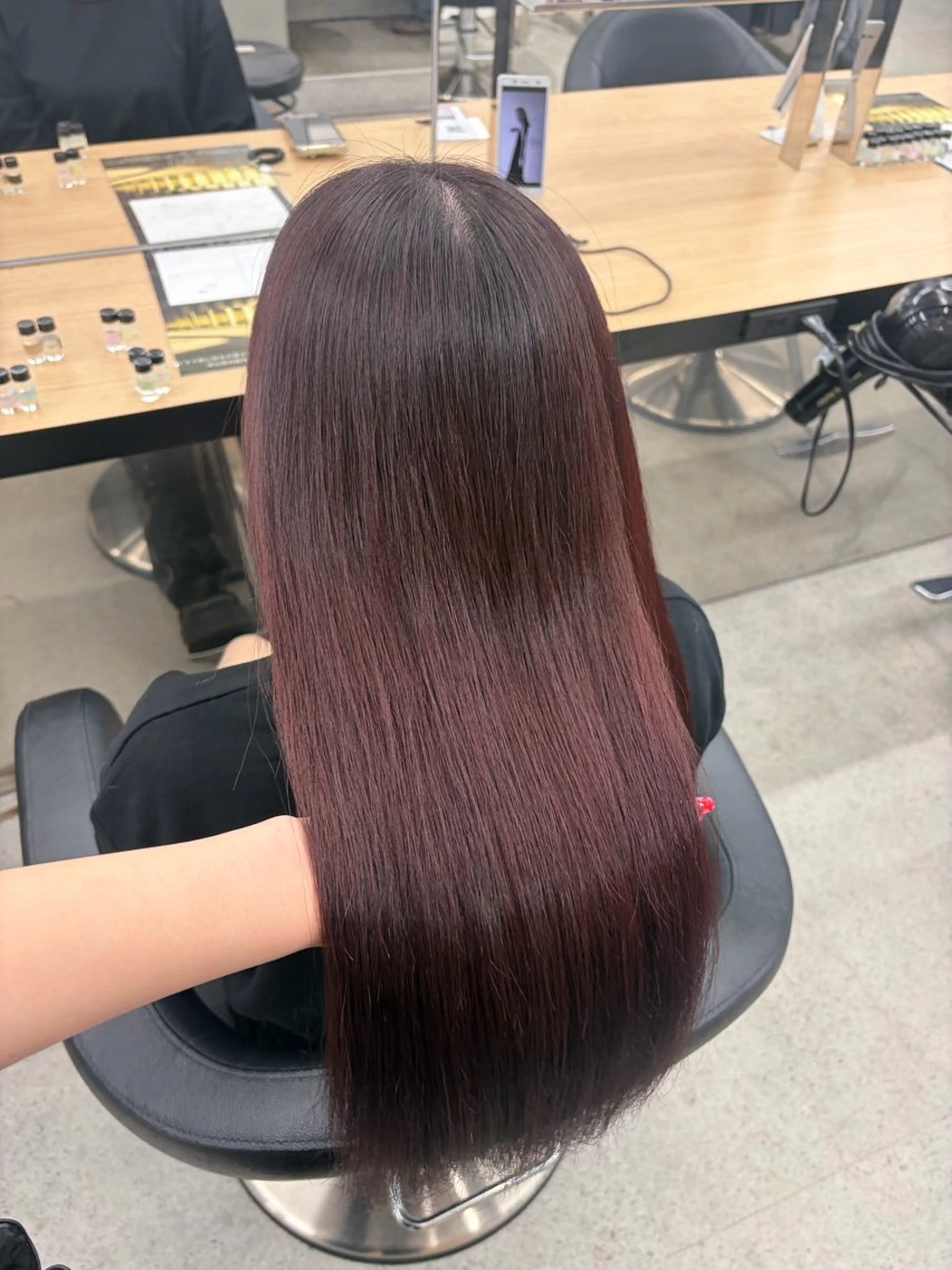 ロング カラー ブリーチ 髪質改善 トリートメント ヘアカラー 💗愛され暖色💗 ピンク/レッド💗のヘアスタイル
