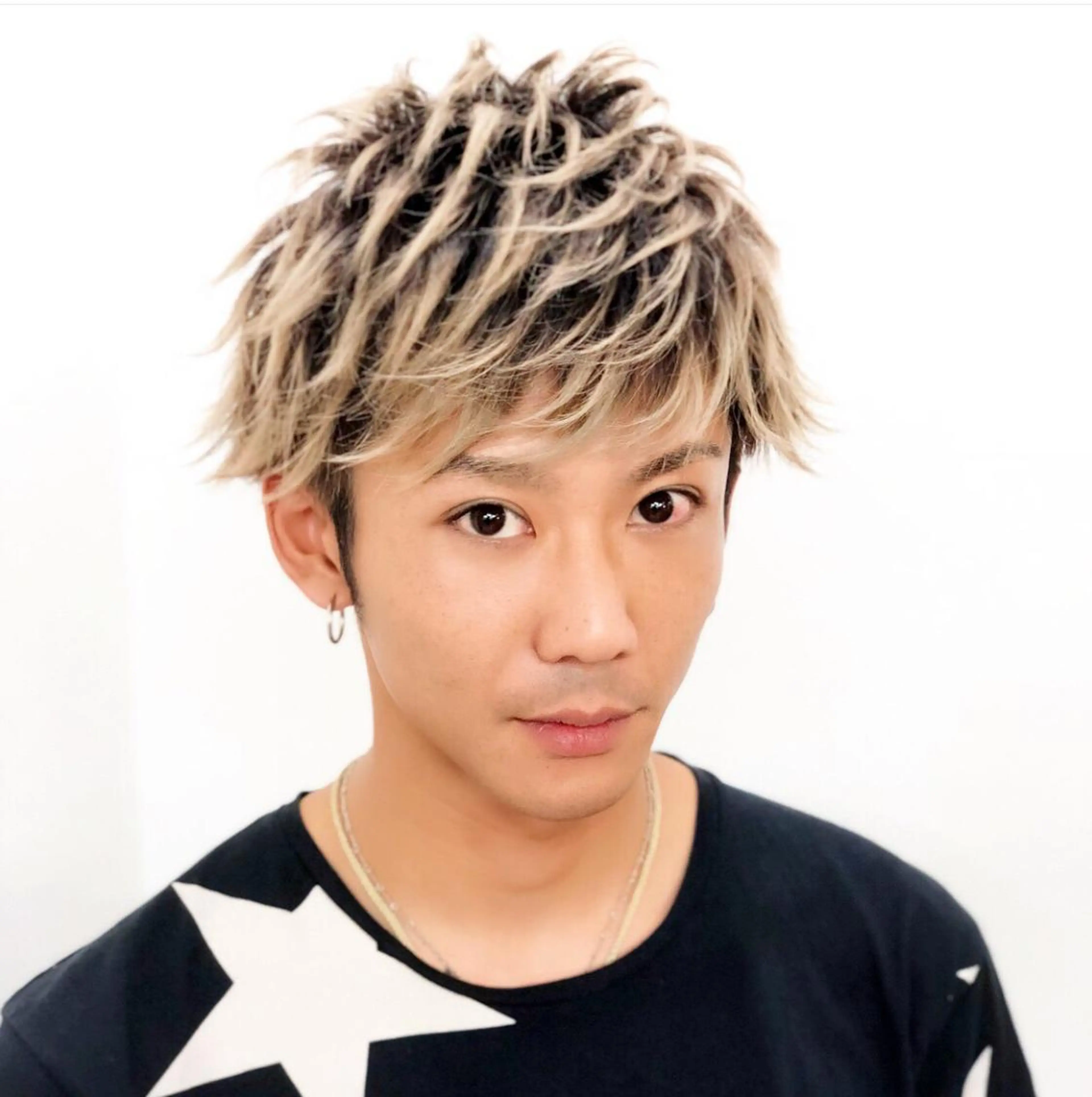 【メンズ限定】★ デザインカット＋炭酸ヘッドスパ＋眉カットの写真