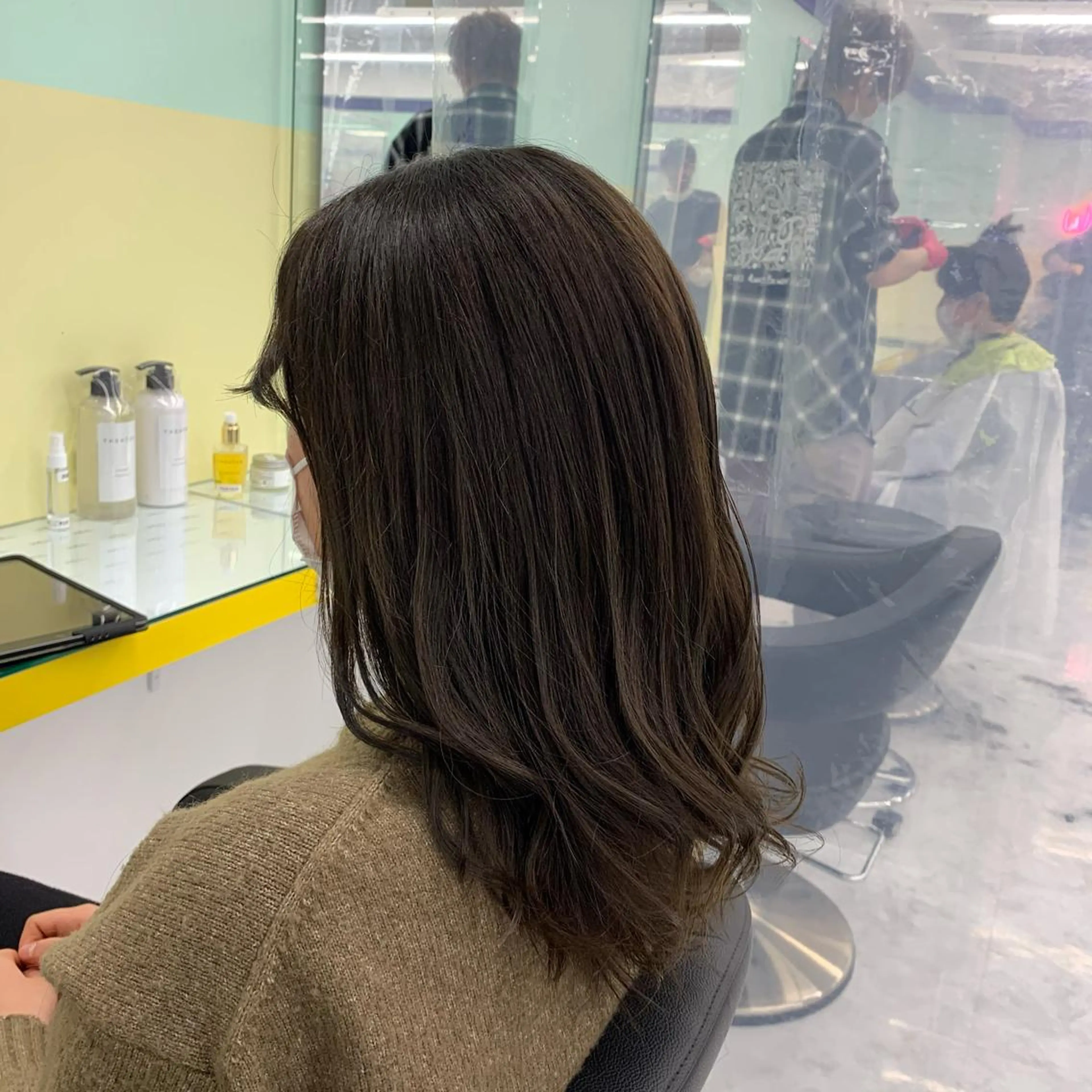 ミディアム カラー ヘアカラー トリートメント ヘッドスパ ヘアセット 【透明感×レイヤー】 🍃RIKU🍃のヘアスタイル